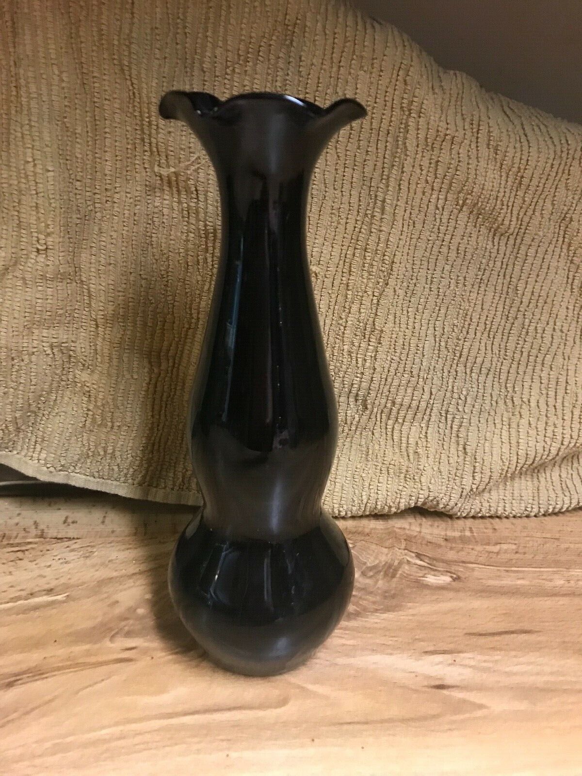 Vintage Black Amethyst Bulb Bud Vase Fluted Top 8