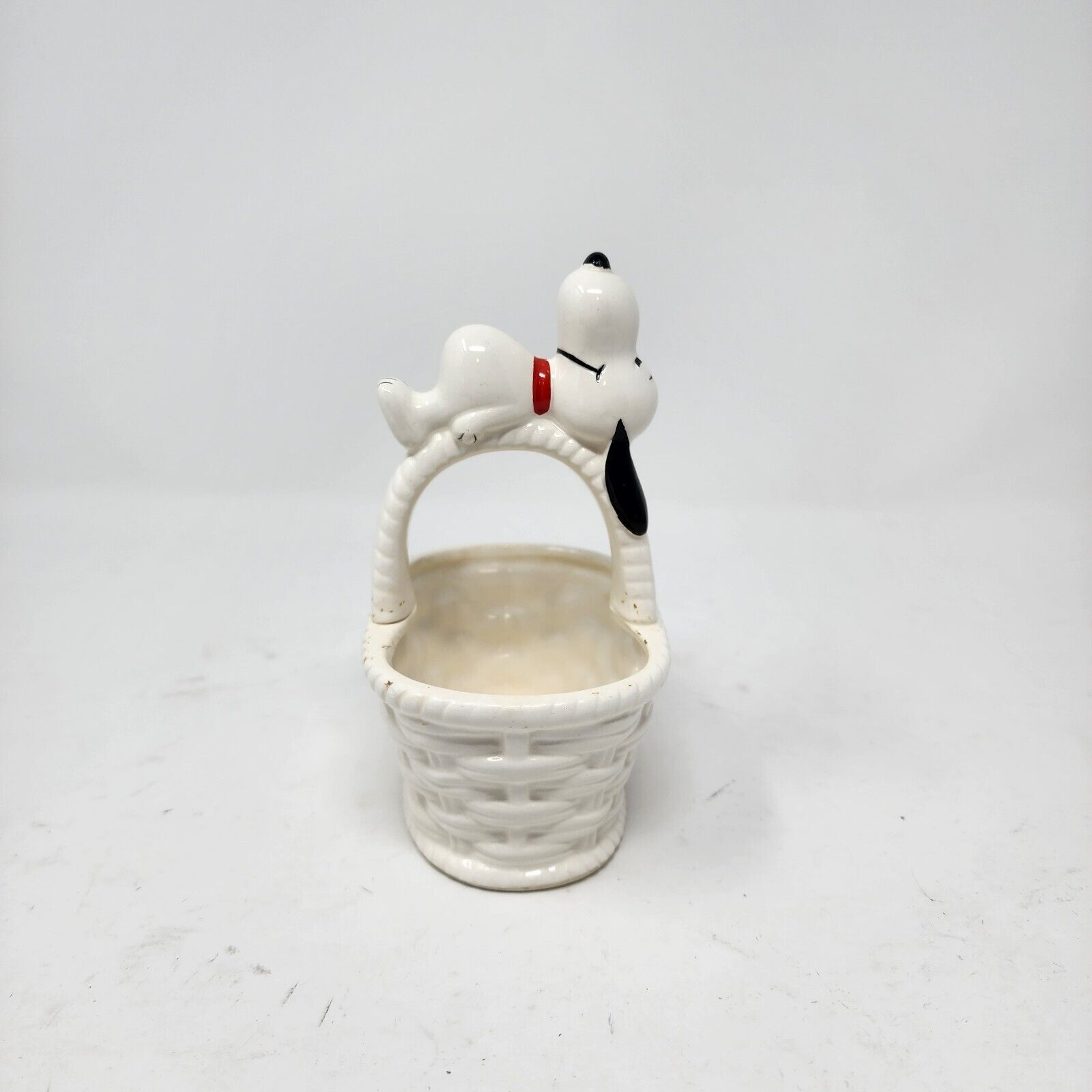 Vintage United Features Peanuts Snoopy Ceramic Basket Schulz Made In Japan 1958
