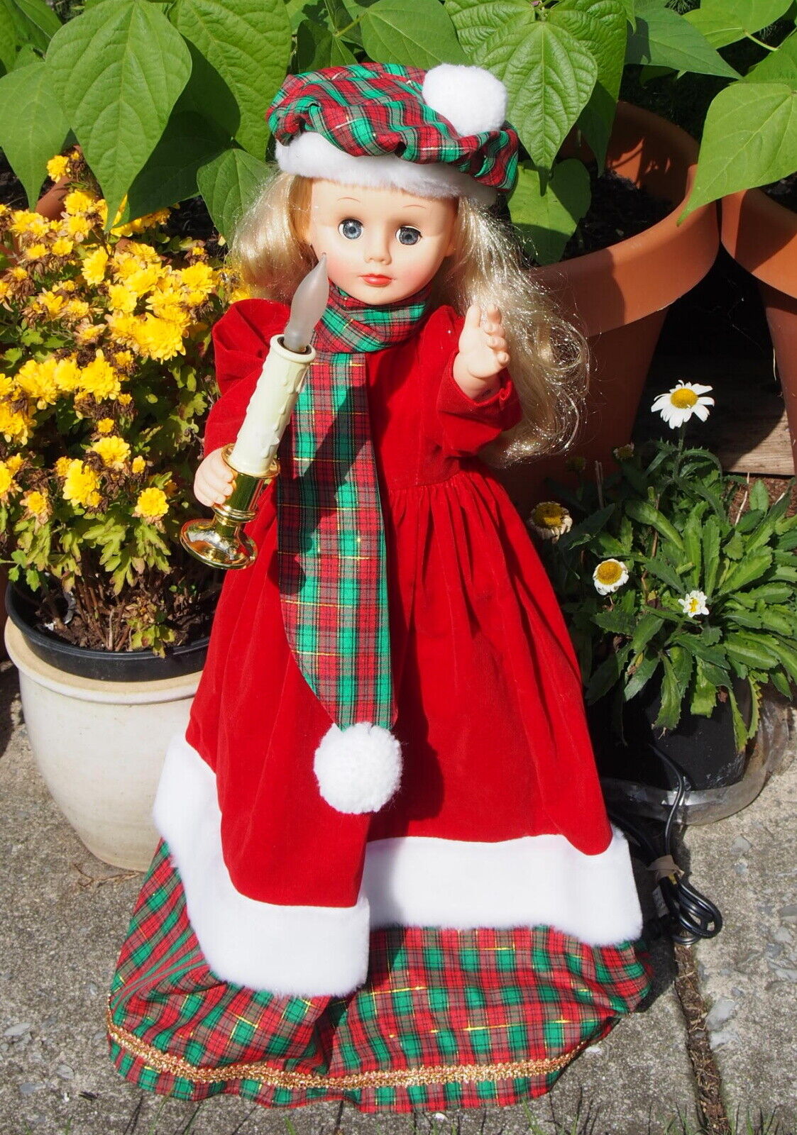 1990 Animated 25” Xmas Girl Lass Plaid Tam Gorgeous Outfit Candle Arm Head Moves
