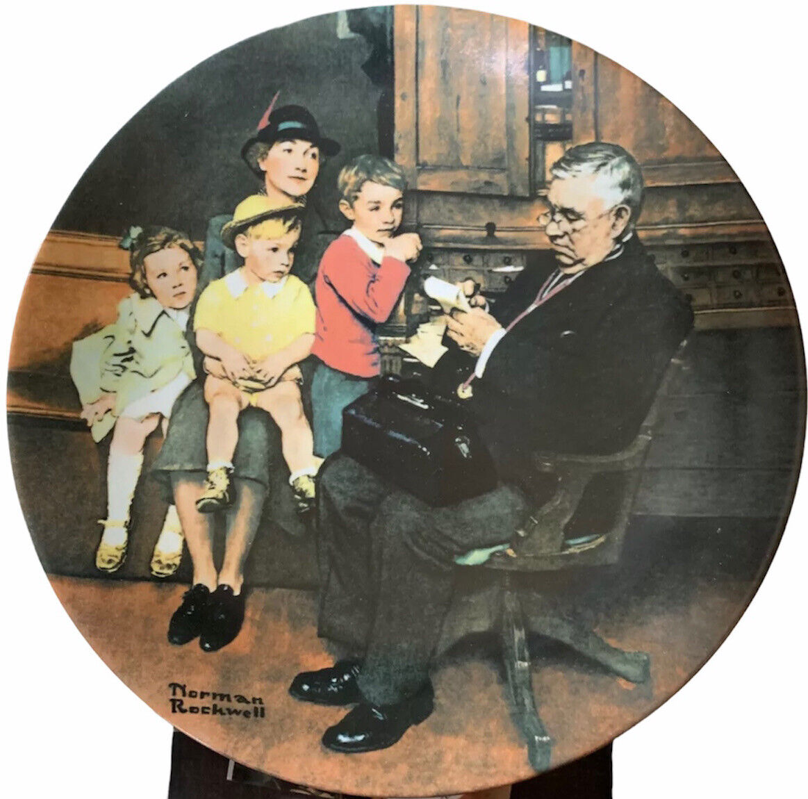 Vintage 1992 NORMAN ROCKWELL 16th Of HERITAGE COLLECTOR PLATE The Family Doctor