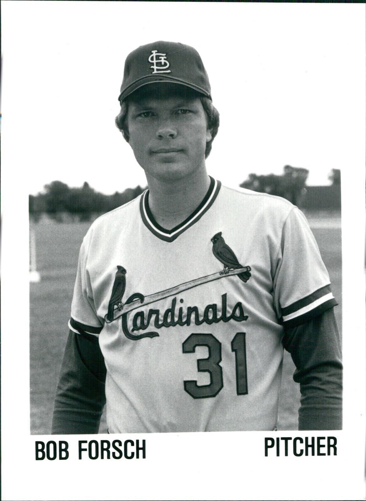 1981 Bob Forsch Major League Ball Pitcher St Louis Cardinals Sports 5X7 Photo