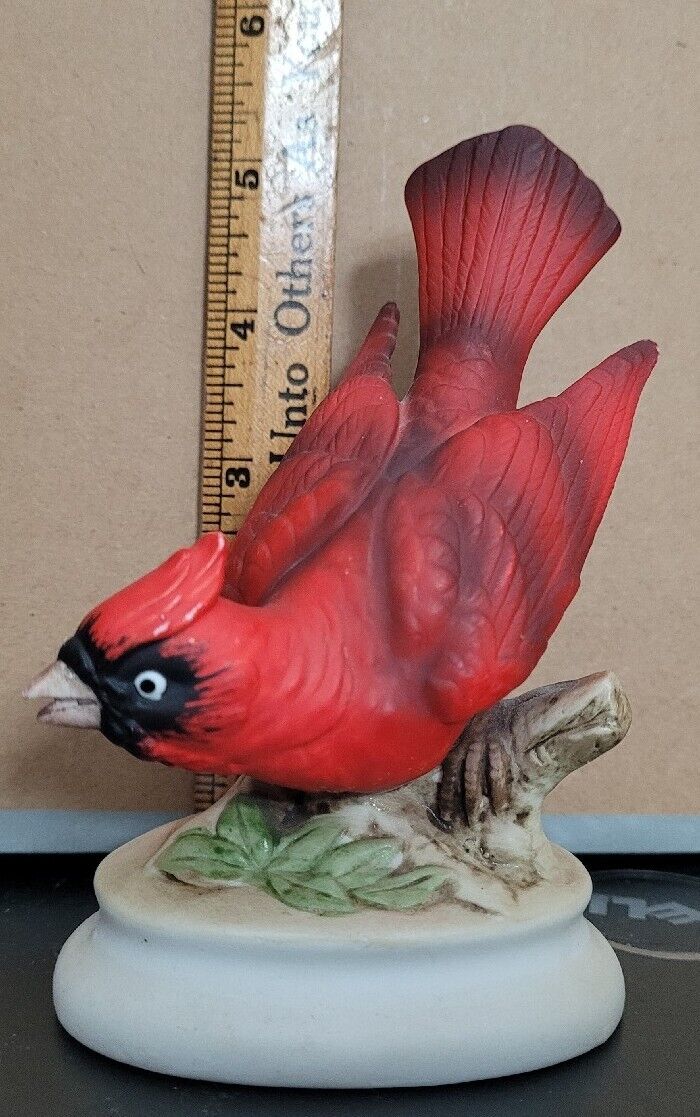Vintage Lefton China CARDINAL Bird Figurine Marked Number KW395