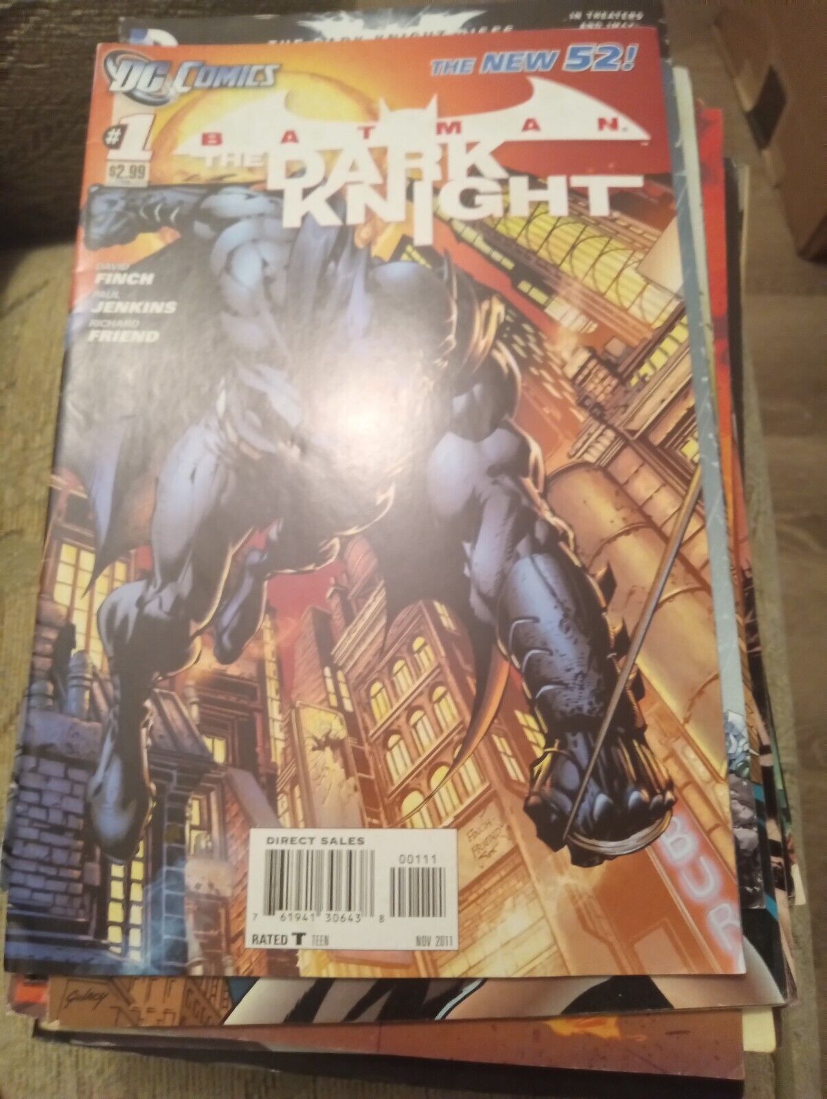 Batman: The Dark Knight #1 (DC Comics November 2011)