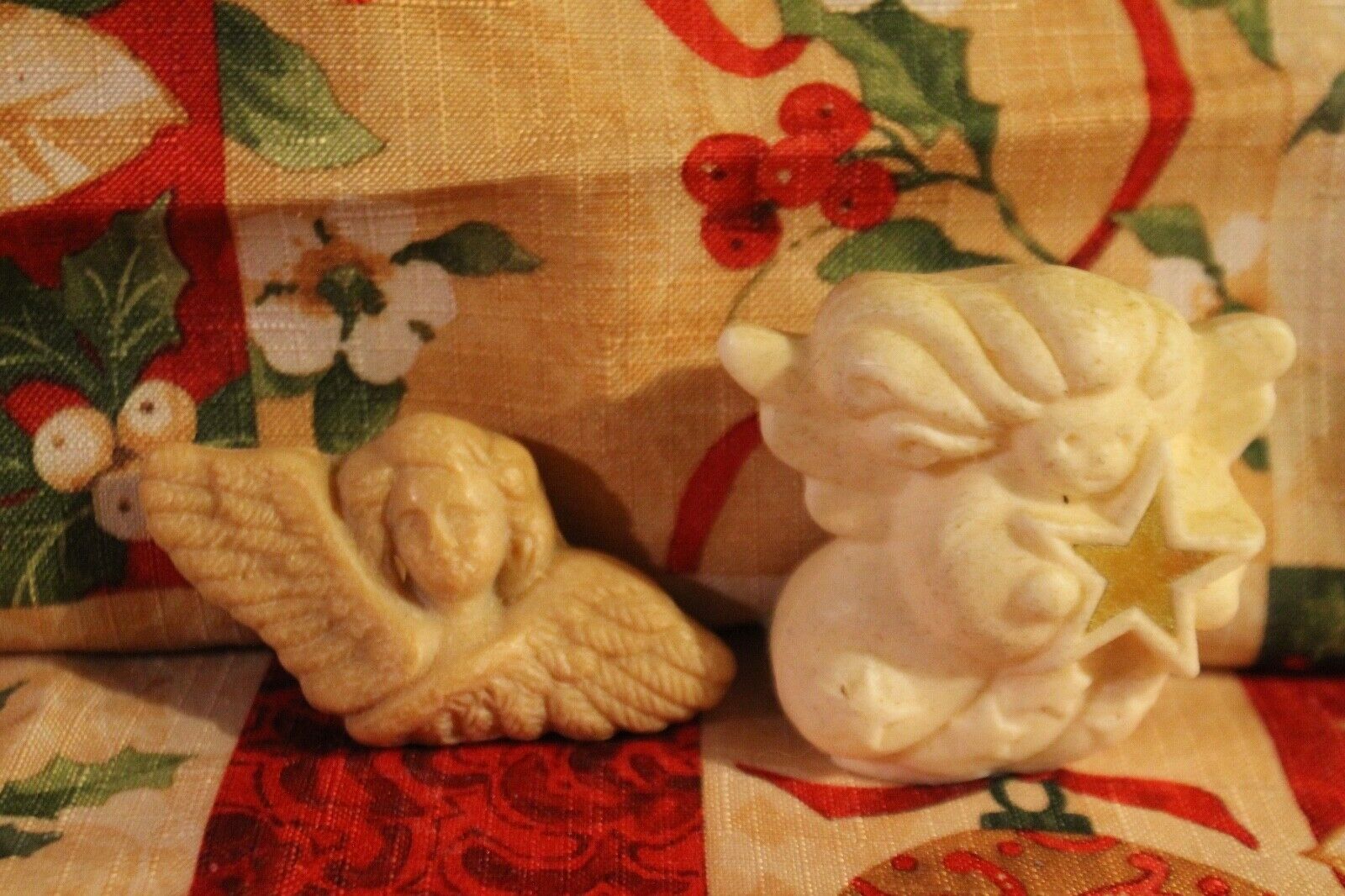 AVON Angel ANGELS Christmas DECOR Holiday SHAPED Soap LOT of 2 UNUSED Vintage 