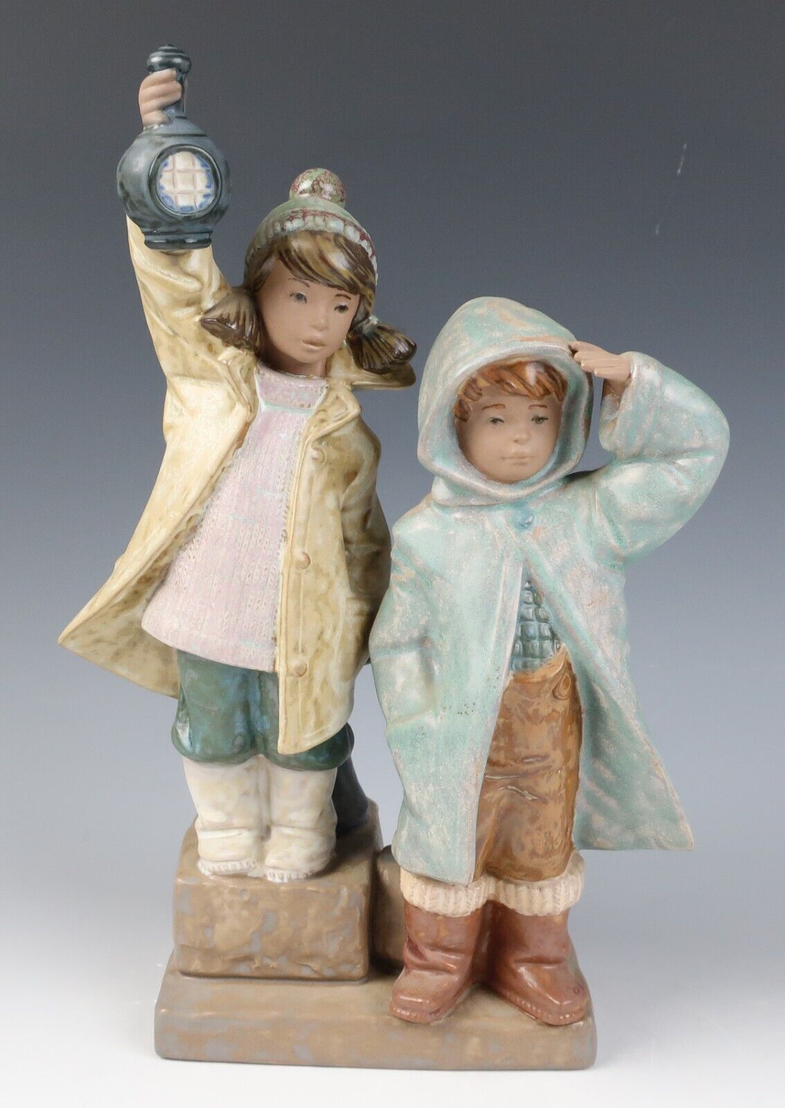 MINT Lladro Gres Children with Lantern Figurine AHOY THERE Nautical Seaside 2173