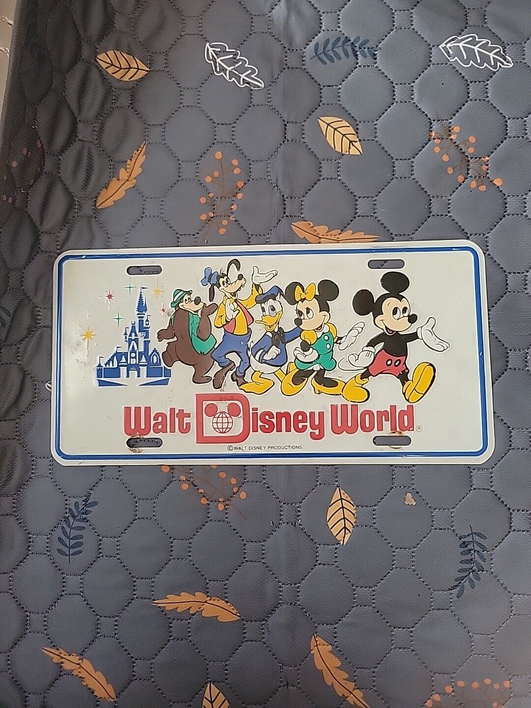 Vintage Walt Disney World Magic Kingdom License Plate - Mickey Donald Pre-Owned