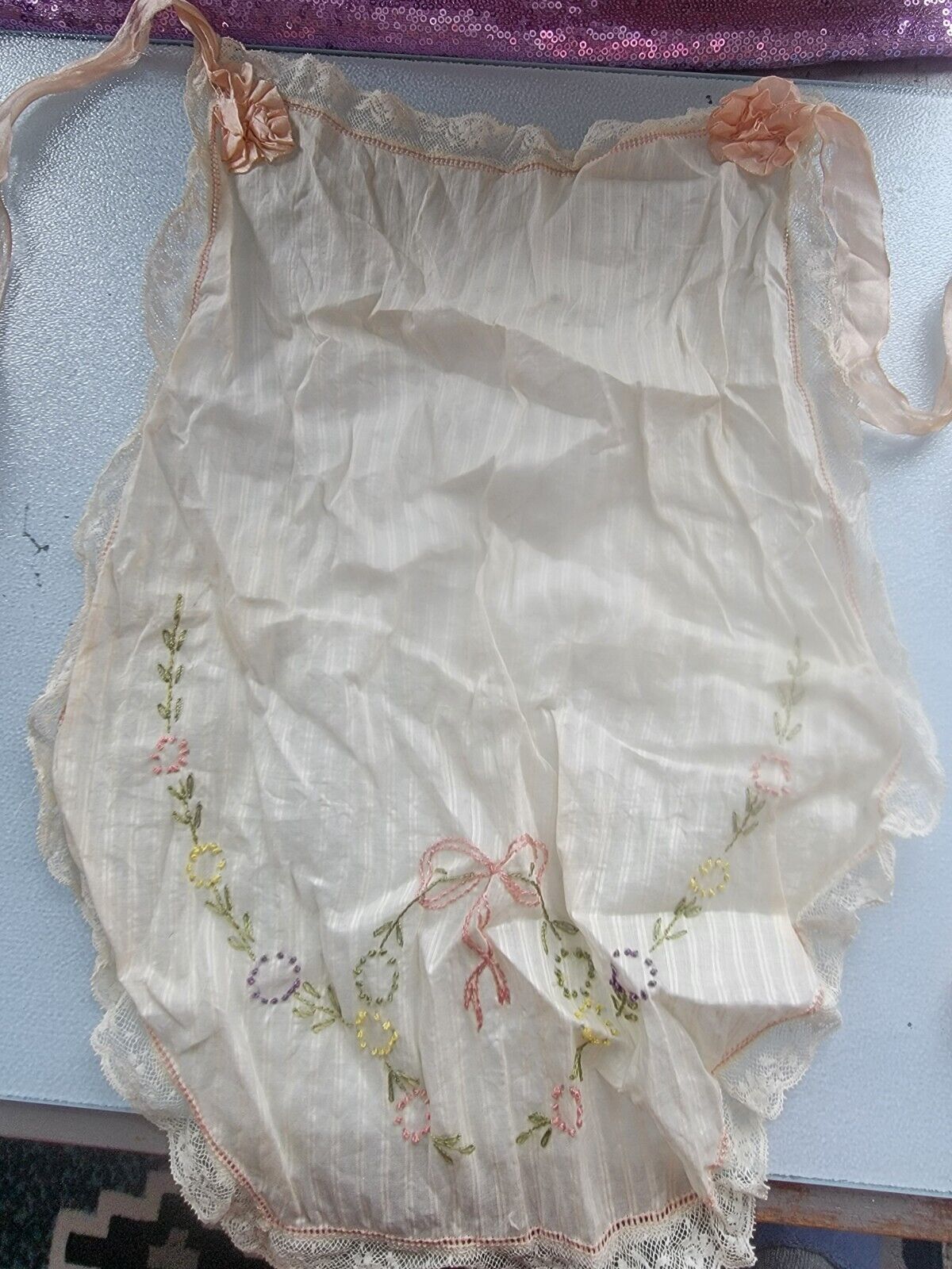 1930s vintage apron With Pink Silk Ribbons Hand Embroidery 
