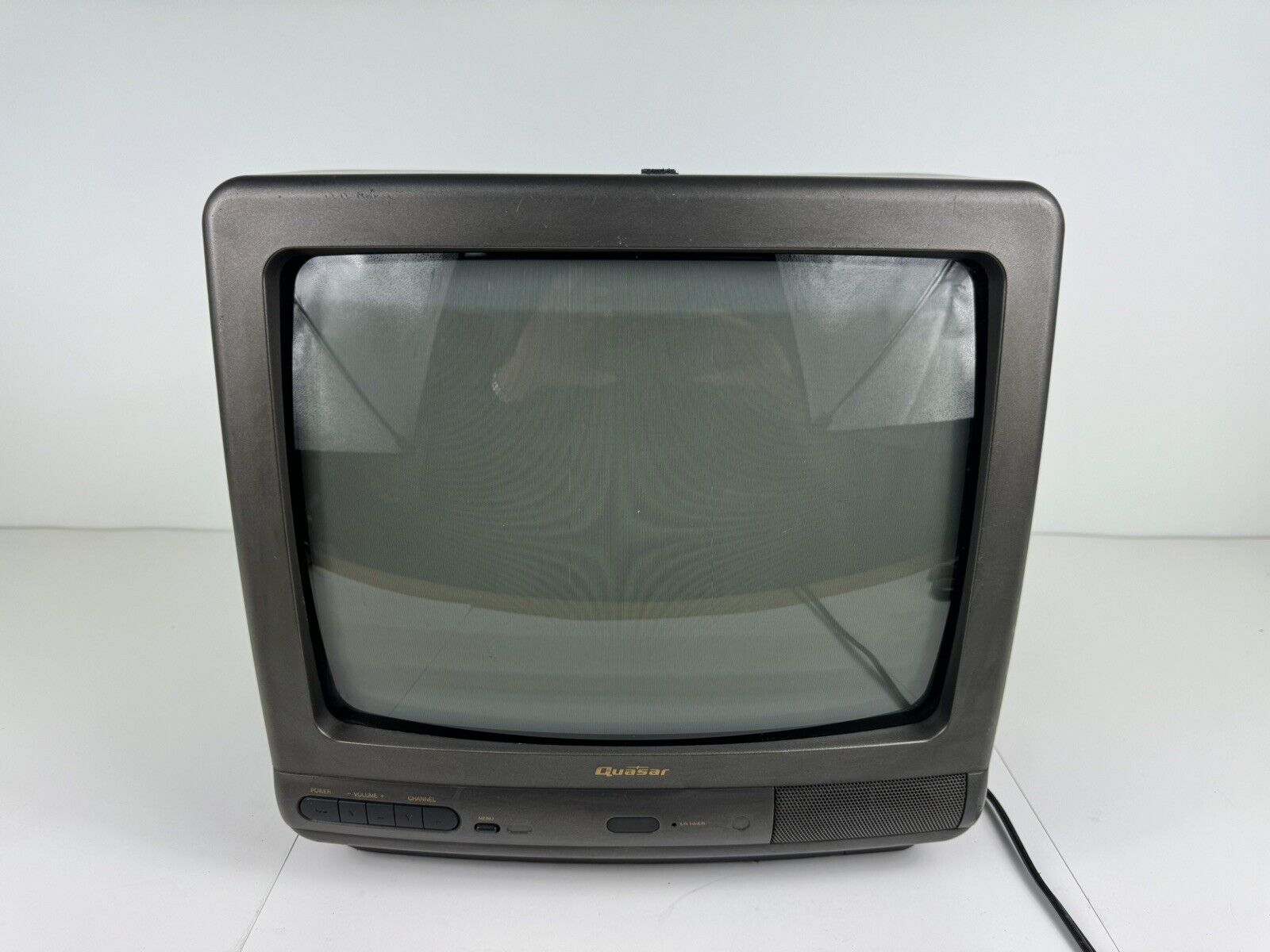 Works Quasar TV Set Model QC-14F10R (1991)