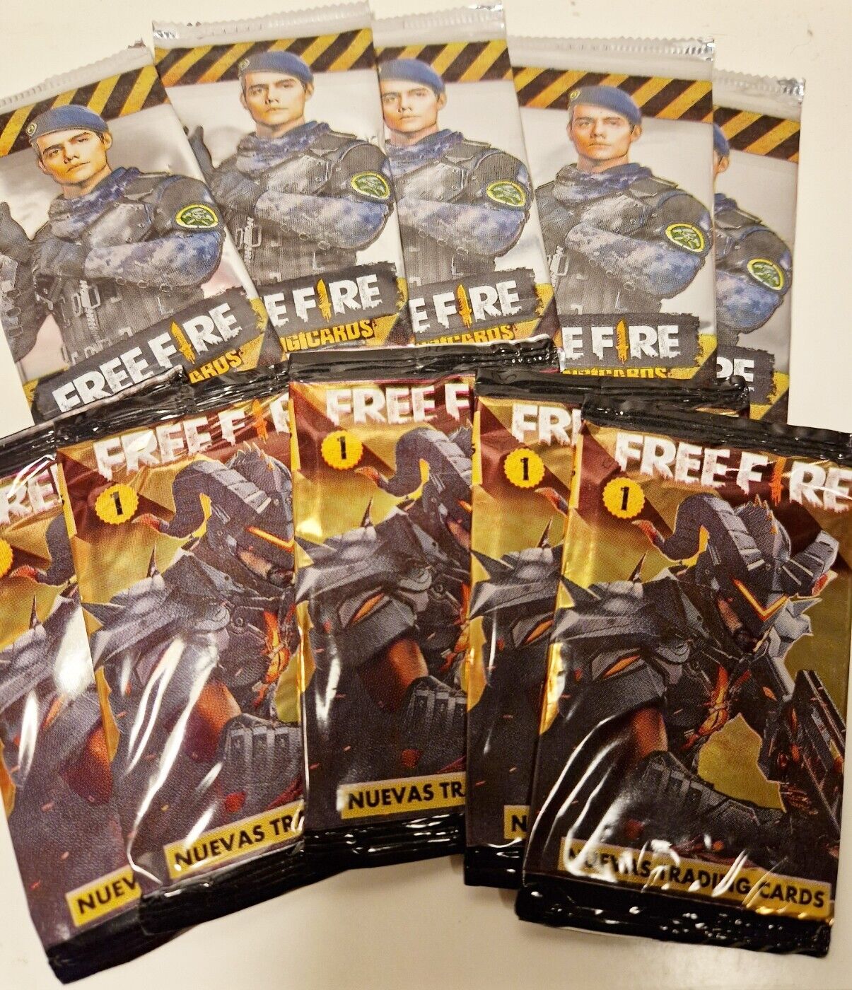 Set of 10 Free Fire trading cards packet new Argentina 2018