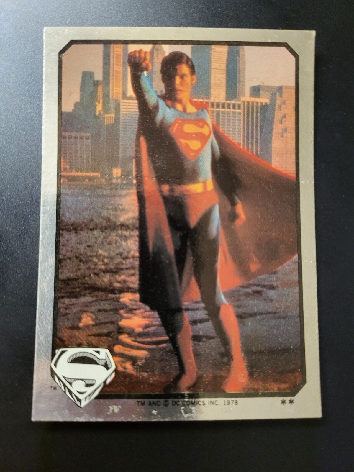 1978 DC Comics Superman non-sport card 3D Foil sticker Takeoff NO FOIL S ERROR