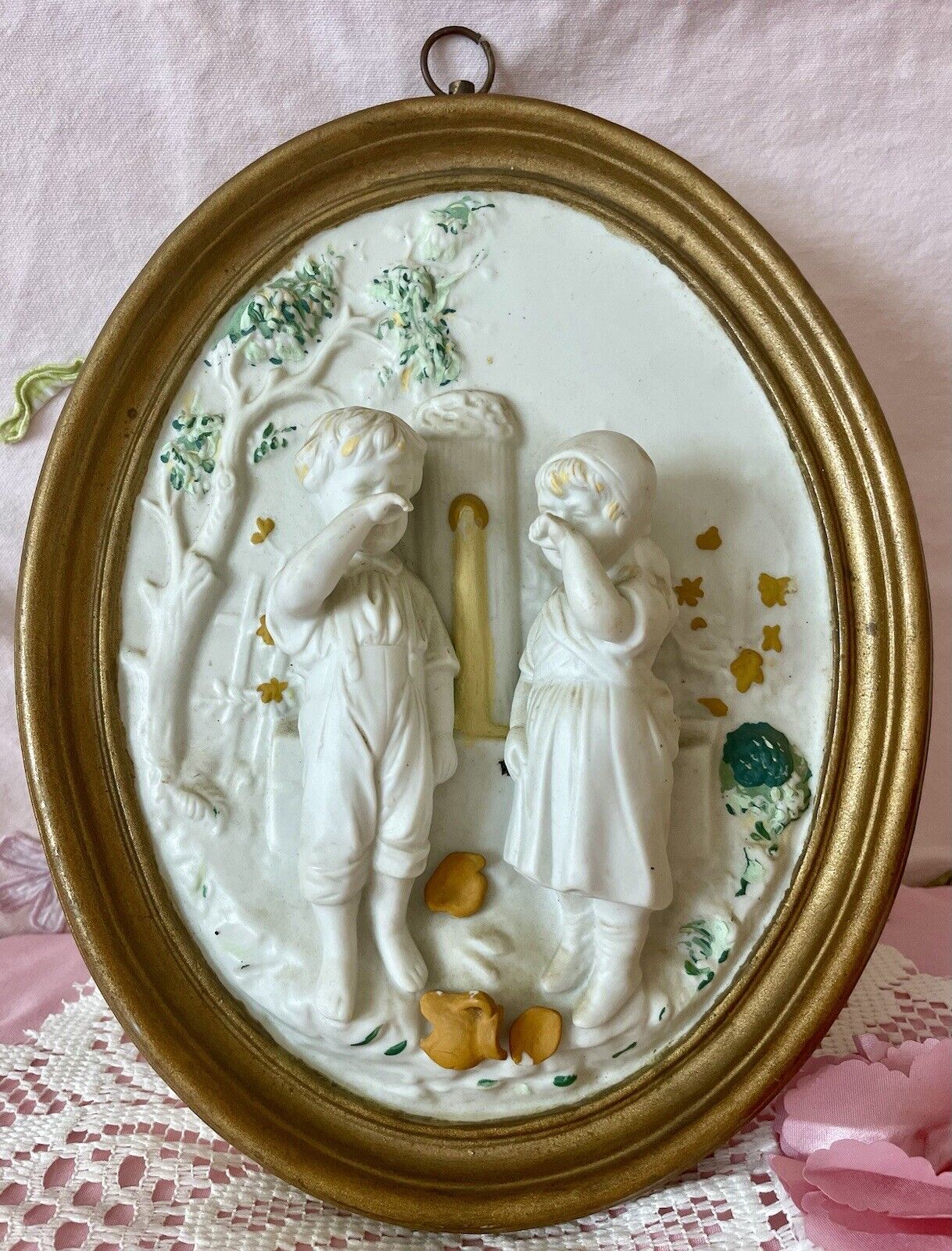 ANTIQUE GERMAN PORCELAIN WALL PLAQUE 1850-1880 2 Crying Children. Raised Relief