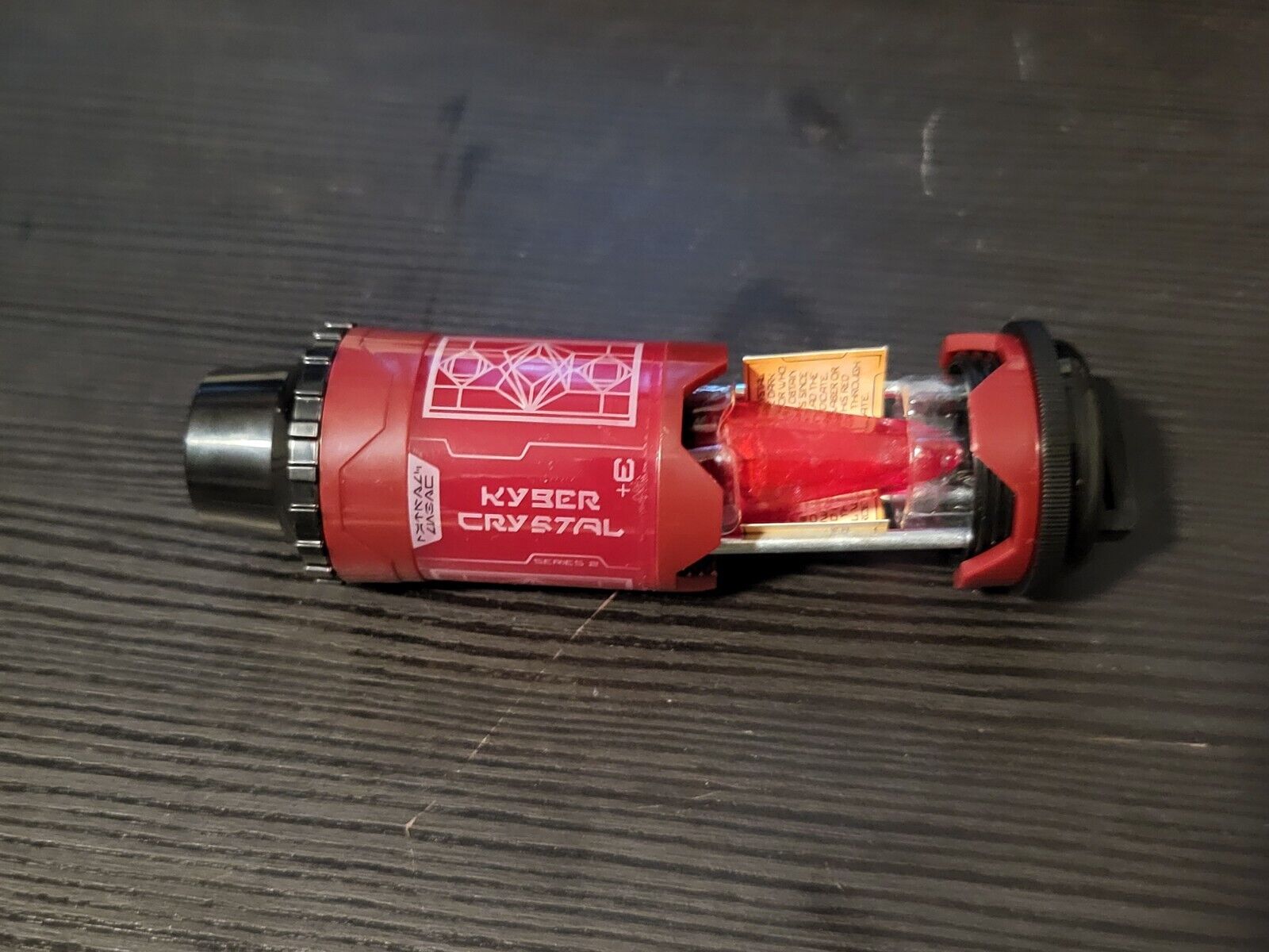 New Series 2 Star Wars Galaxy's Edge Kyber Crystal Red Opened