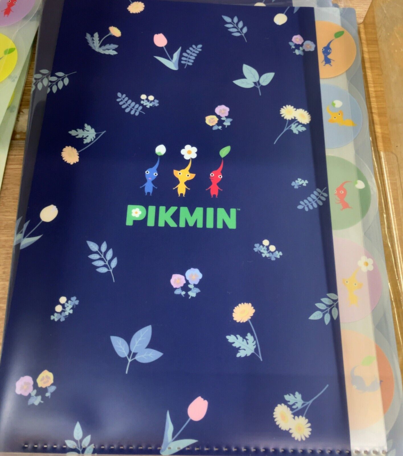 PIKMIN 5 Pocket Die Cut Clear File Folder Yellow Red Blue PIKMIN A Nintendo New