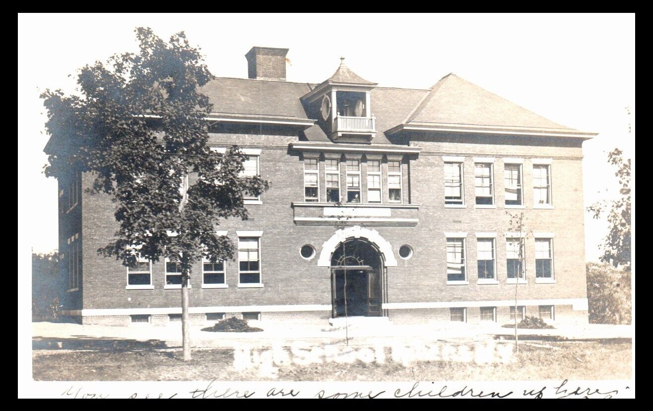 Early Postcard c1905 Athens  New York ~ View of High School