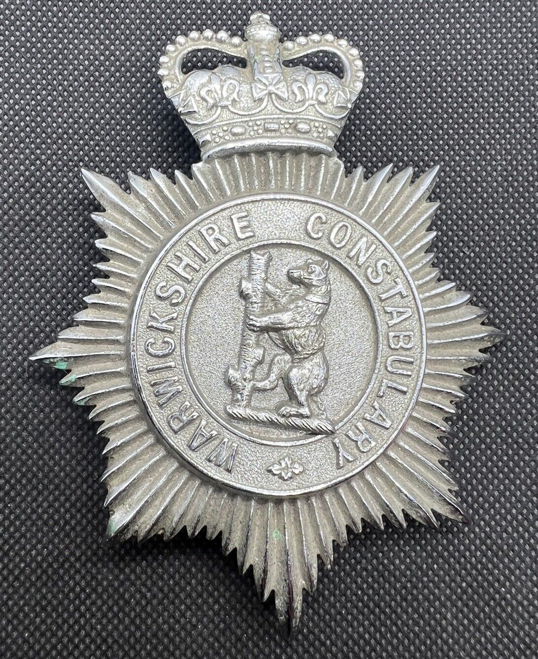 VINTAGE WARWICKSHIRE AND COVENTRY CONSTABULARY POLICE HELMET PLATE BADGE QUEENS