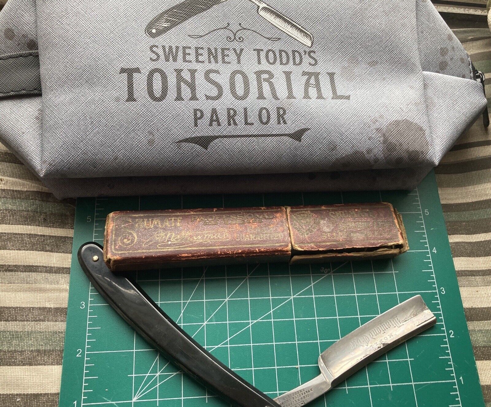 SWEENEY TODD_BROADWAY musical LOT + Show-inspired antique ENGLISH Barber’s RAZOR