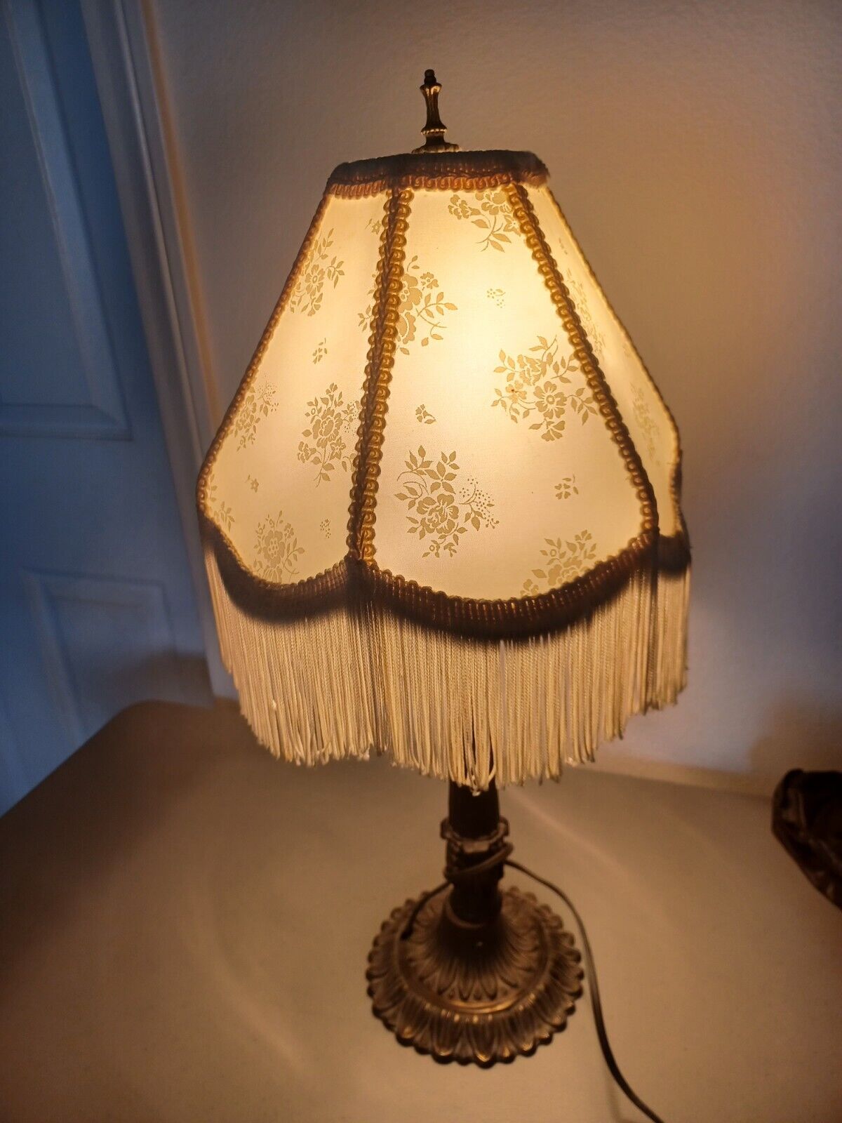 Vintage White Table Lamp Victorian Floral Design