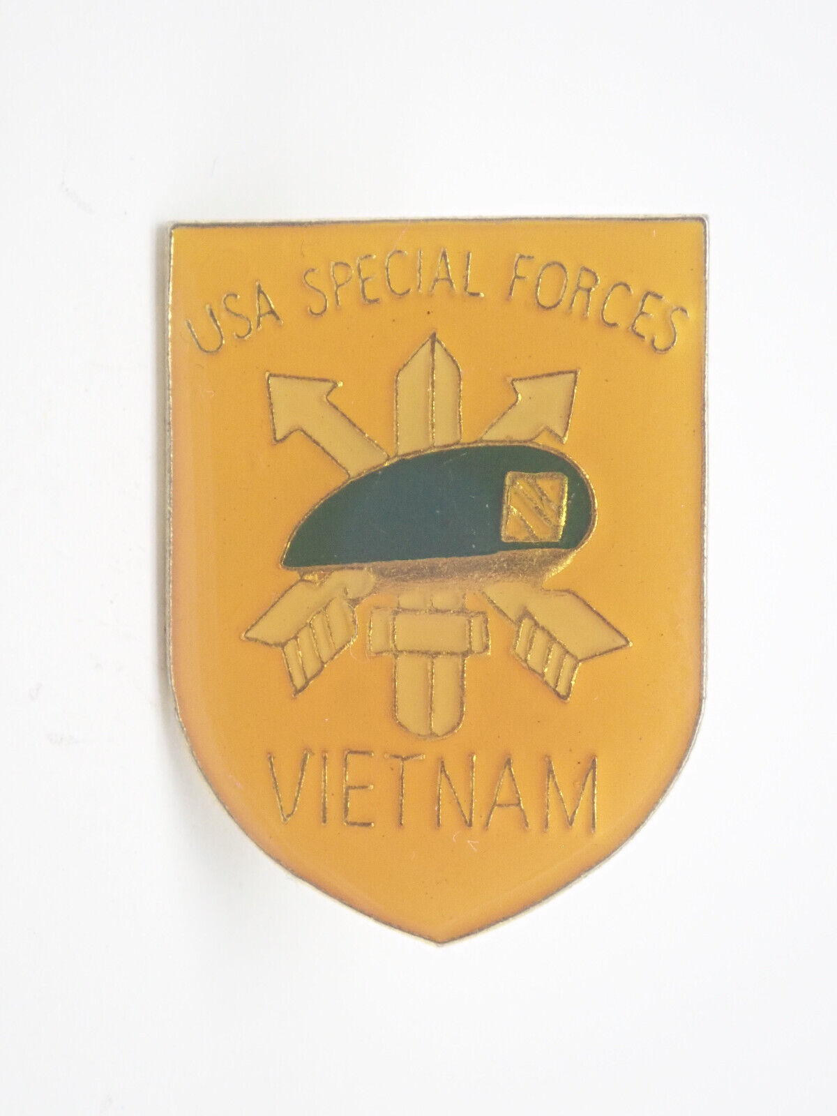 USA Special Forces Green Beret Vietnam Vintage Lapel Pin