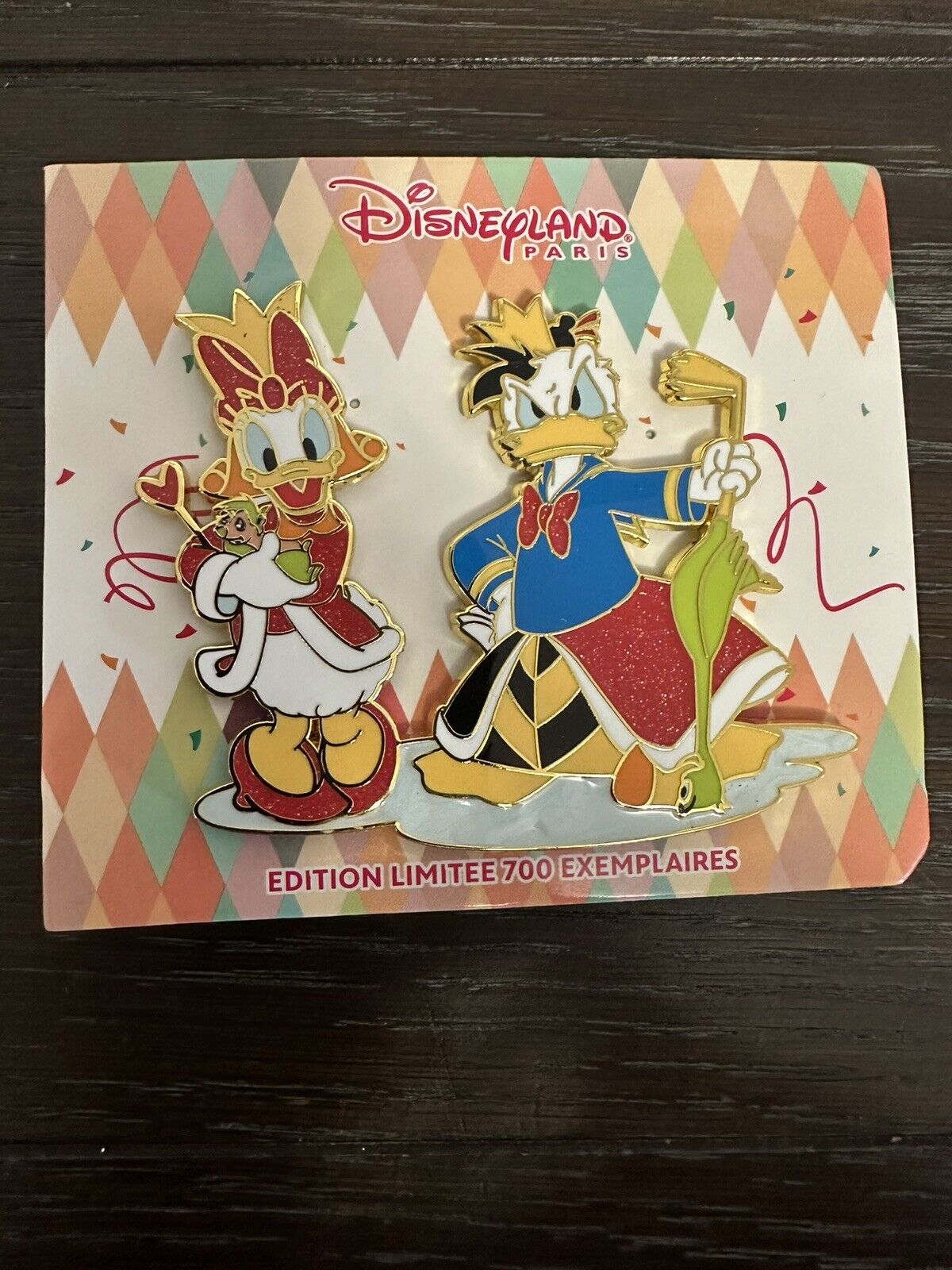 Disneyland Paris Carnival Pin Donald and Daisy as King & Queen Of Hearts LE 700