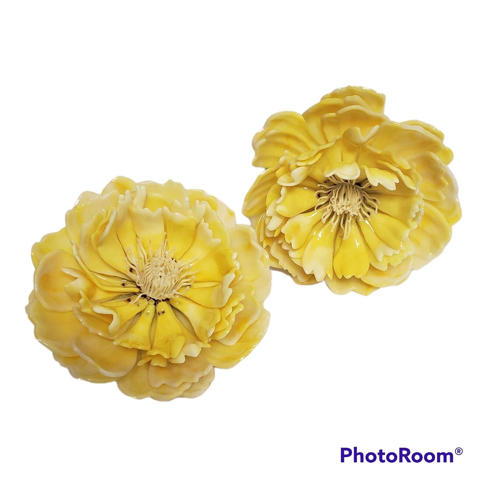 VTG 1968 C.K. IND. CO. LTD. RARE Celluloid Acetate Huge Yellow Lucite 3D Flowers