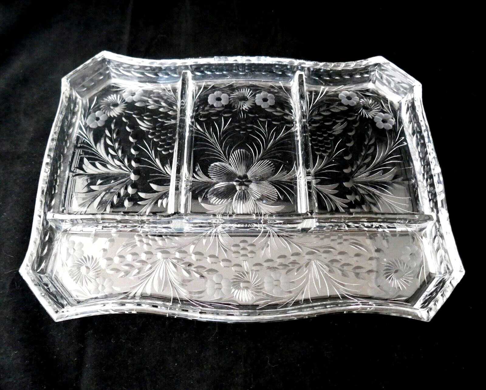 Antique Vanity Dresser Compartment Tray Plate Cut Crystal Engraved Flowers