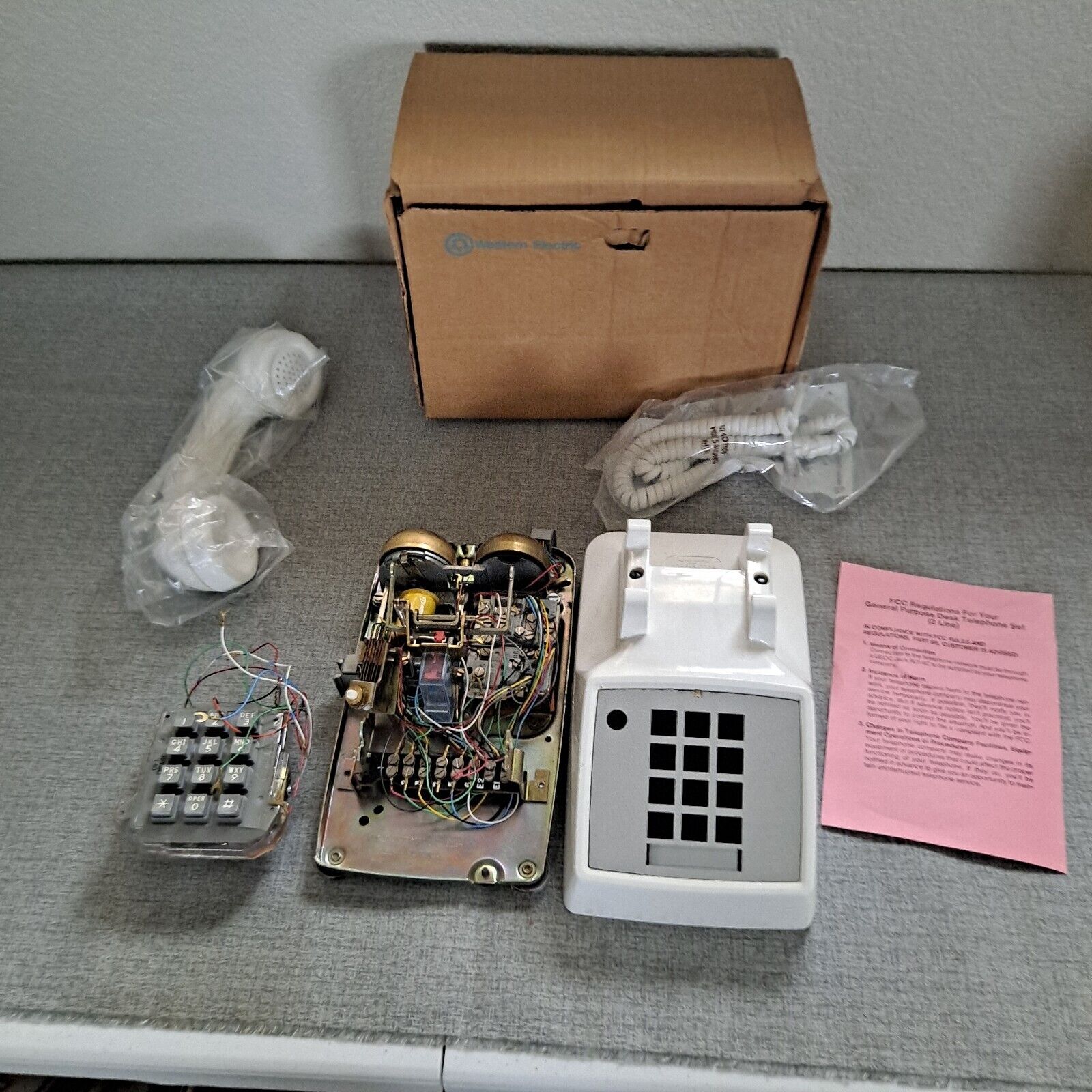 WESTERN ELECTRIC BELL SYSTEMS 2511FM TELEPHONE parts