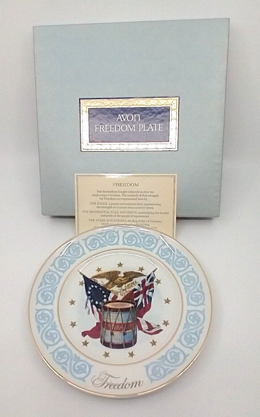 2~Vintage Avon Collector Plate Betsy Ross + Freedom Plate