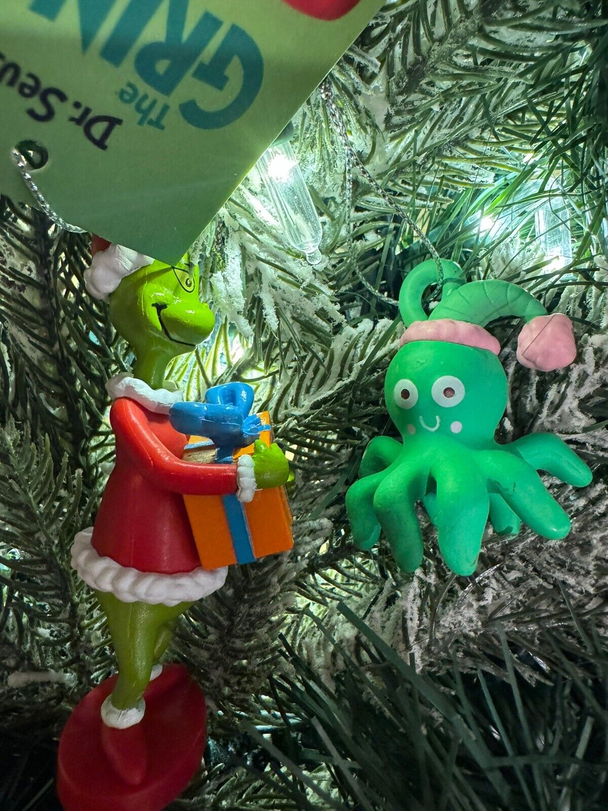 2ct 2023 (Santa Grinch & Octopus) How The Grinch Stole Christmas Ornaments