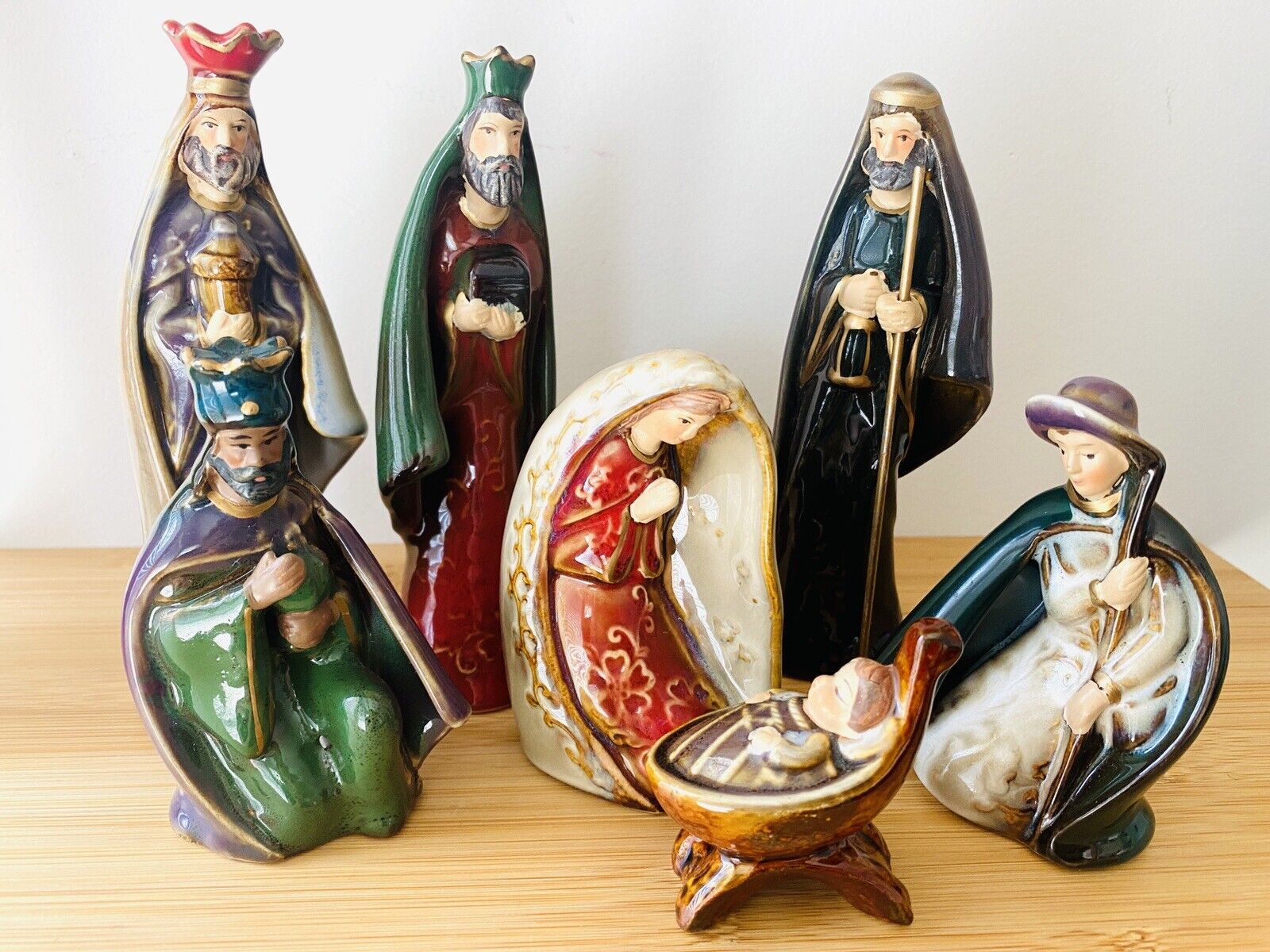 Vintage Hand Painted Ceramic Nativity 7 Pc Set