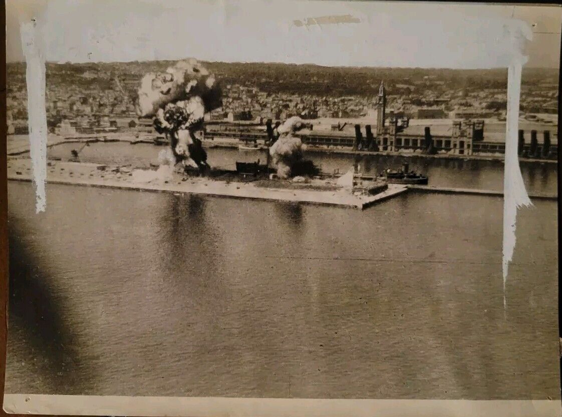 WW2, Vintage Press Photo, Cherbourg Bombed By RAF, 1941, 6x8
