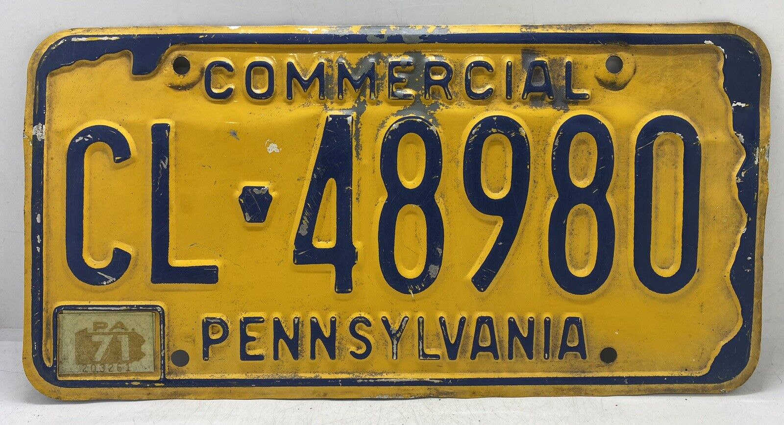 Old 71 PA. Trucking Vintage 1971 Pennsylvania Commercial license Plate CL-48980