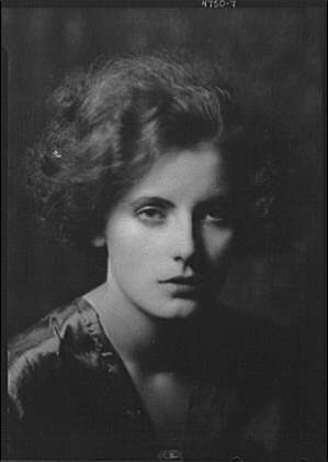 Garbo,Greta,Miss,actresses,nitrates,portrait photo,women,Arnold Genthe,1925 4