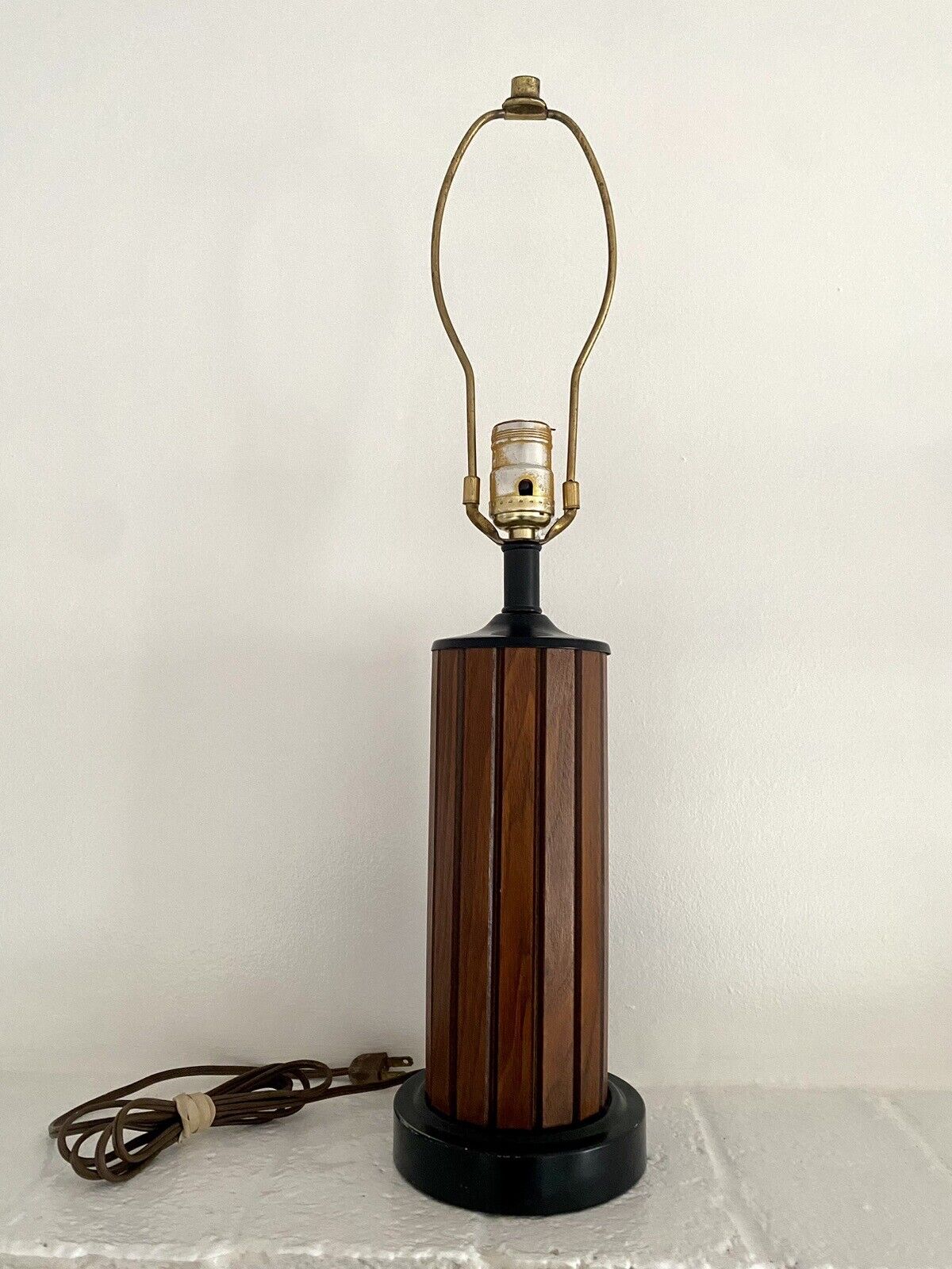 Vintage Gruvwood Lamp 14.5” Mid Century Modern Atomic Light