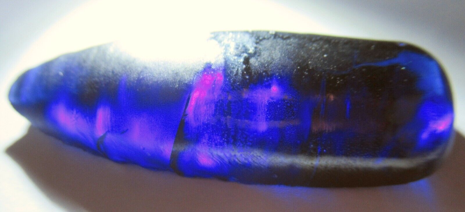 124.30 carats Synthetic Blue Sapphire Split Boule Crystal - Facet Rough
