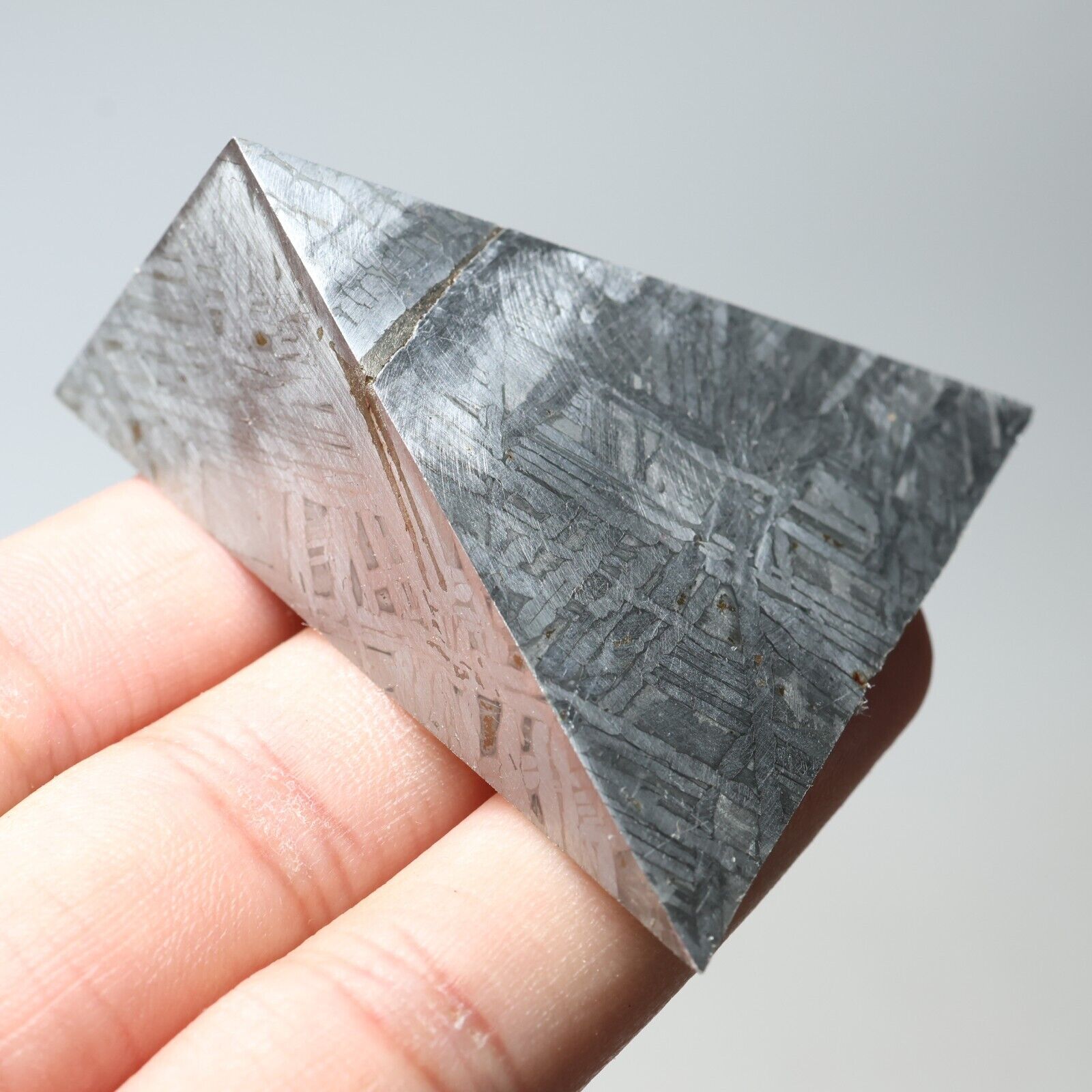 82g  Muonionalusta meteorite part slice C7253