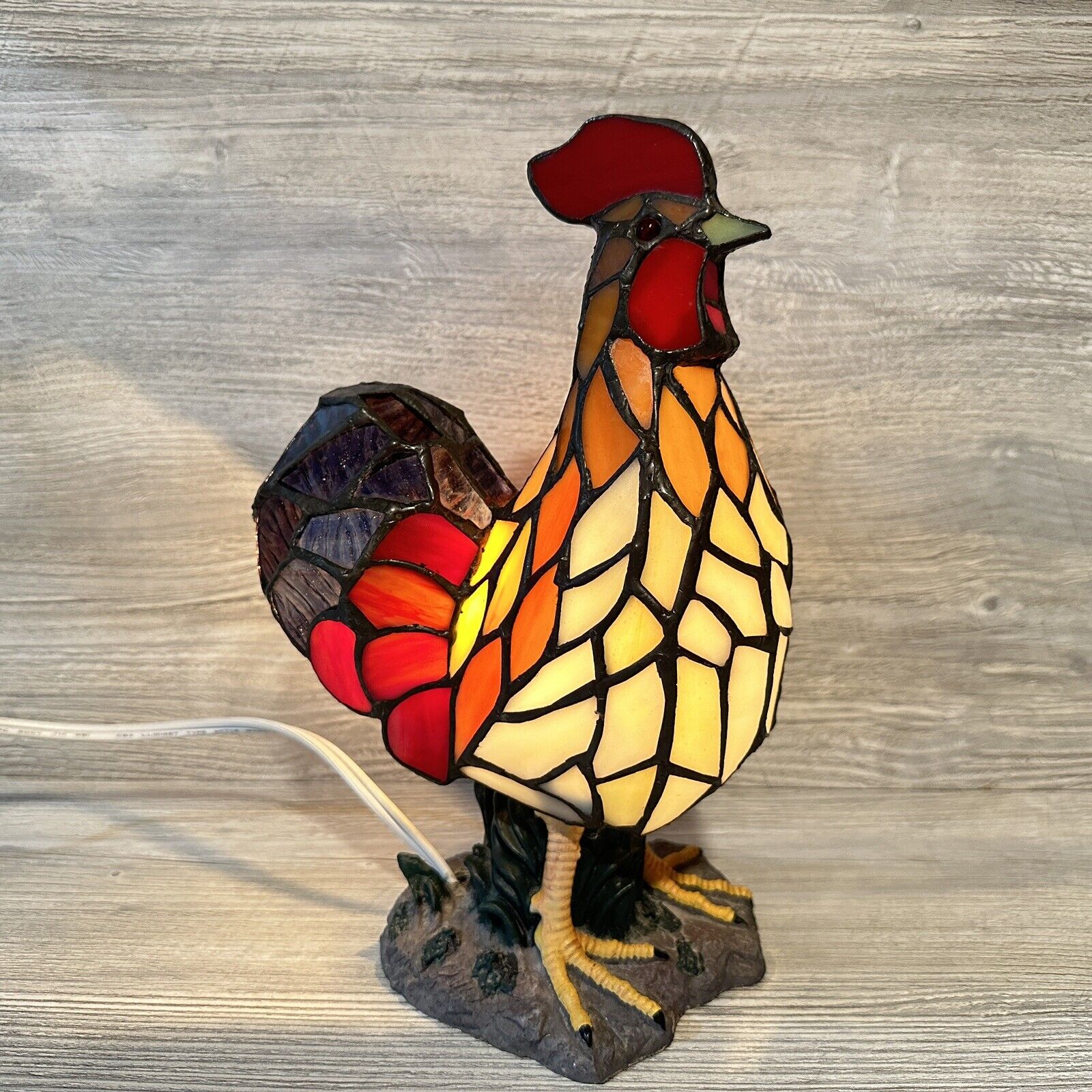 Vintage Stained Glass Rooster Lamp 11” Tiffany Style/Farm House VTG Works