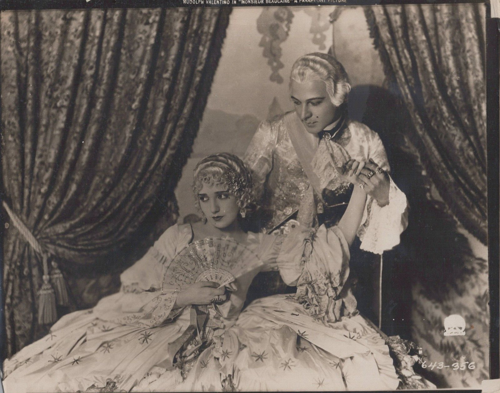 HOLLYWOOD BEAUTY BEBE DANIELS + Rudolph Valentino PORTRAIT 1924 ORIG Photo C21