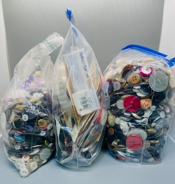 Lot of 10+ lbs of Uncleaned and Unsorted Vintage Buttons