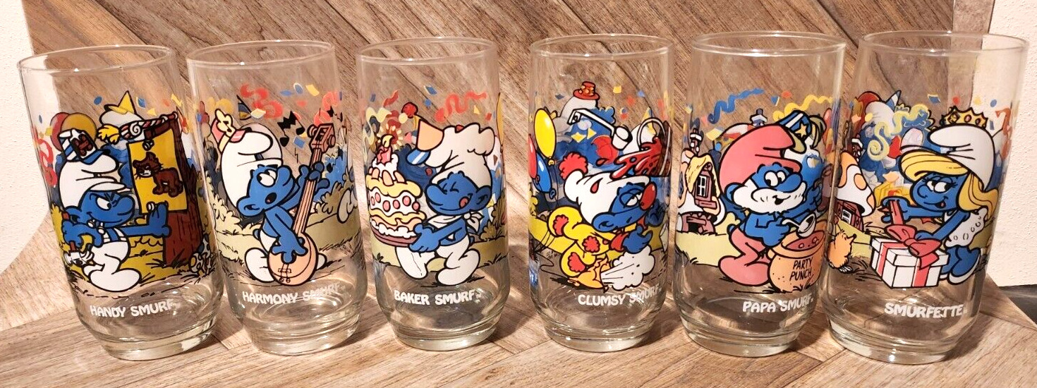 Vintage 1983 Smurfs Peyo Collectable Drinking Glasses Tumblers Set of 6 smurf