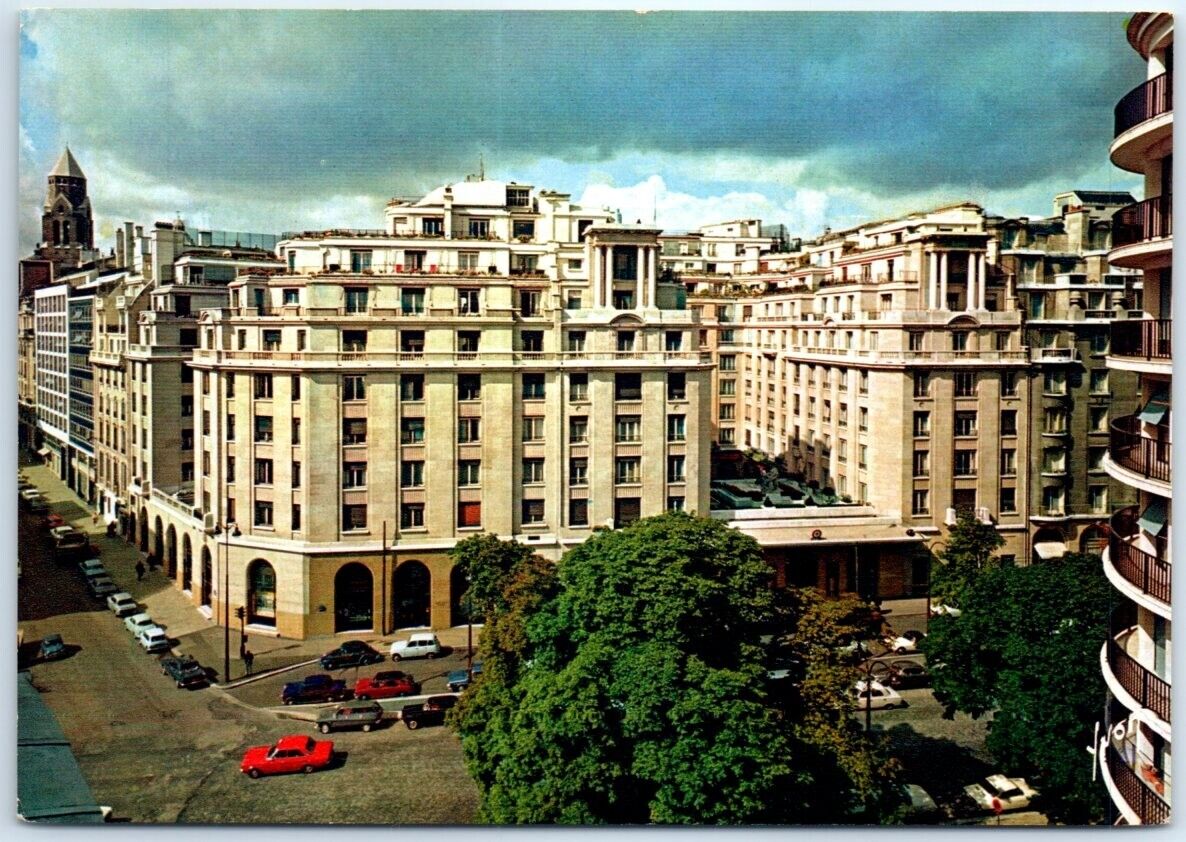 Postcard - Hotel George V - Paris, France