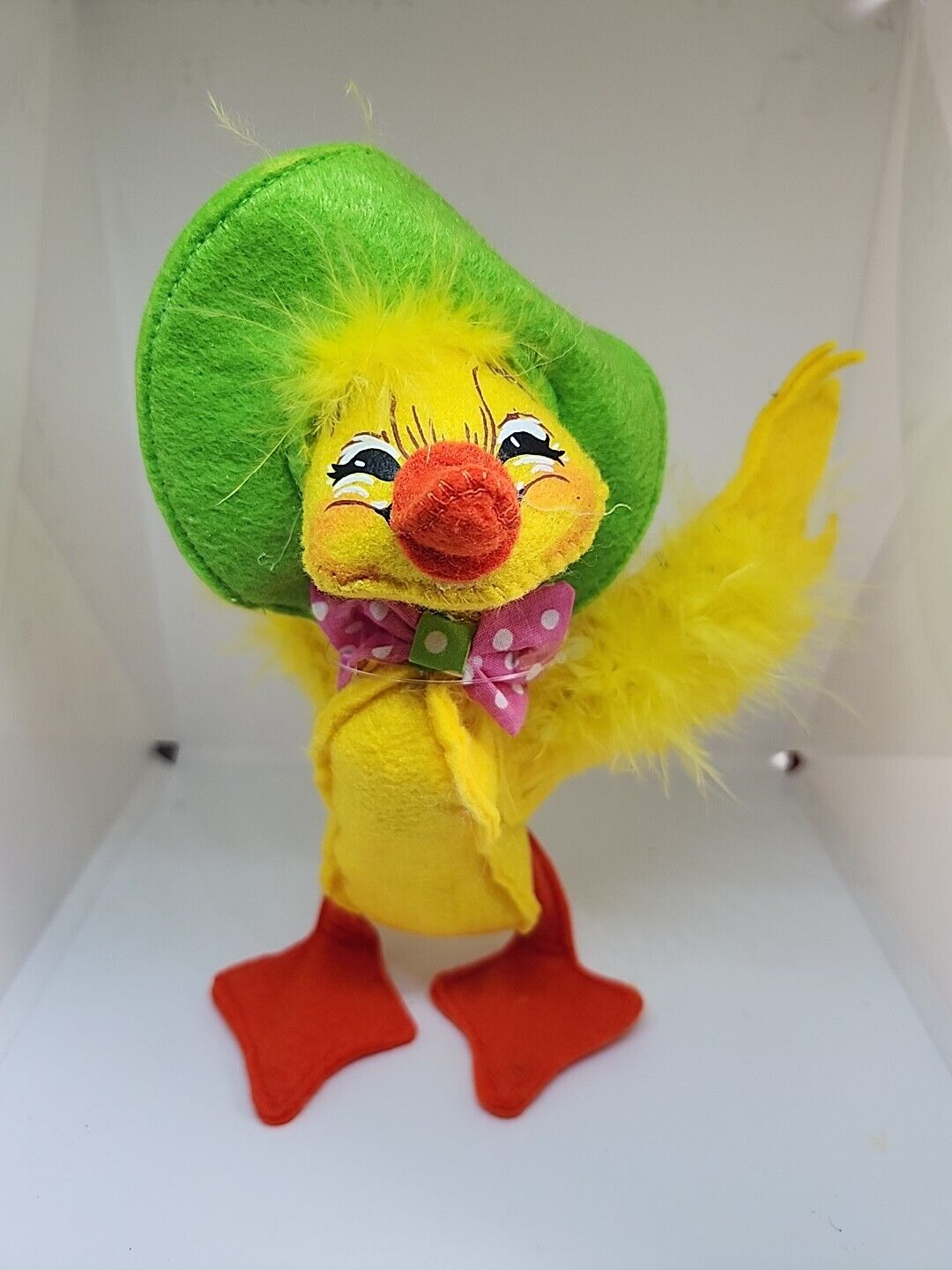 Annalee Spring Easter Doll duck with green top hat. 2015, 7 Inch