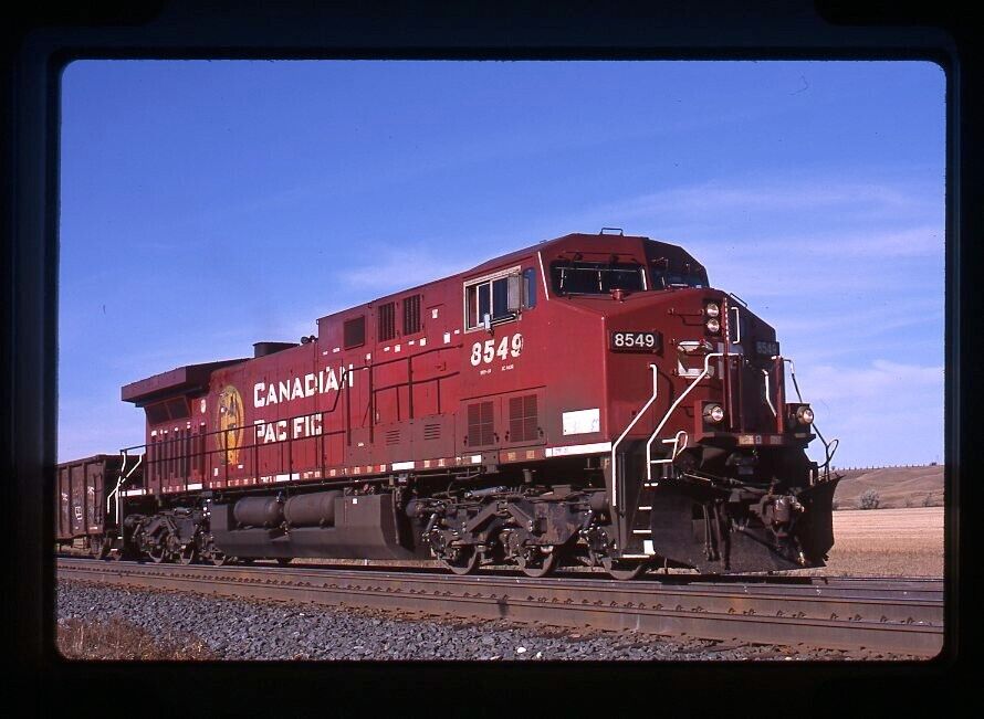 Original Railroad Slide CP Canadian Pacific 8549 AC4400CW south of Foxholm, ND