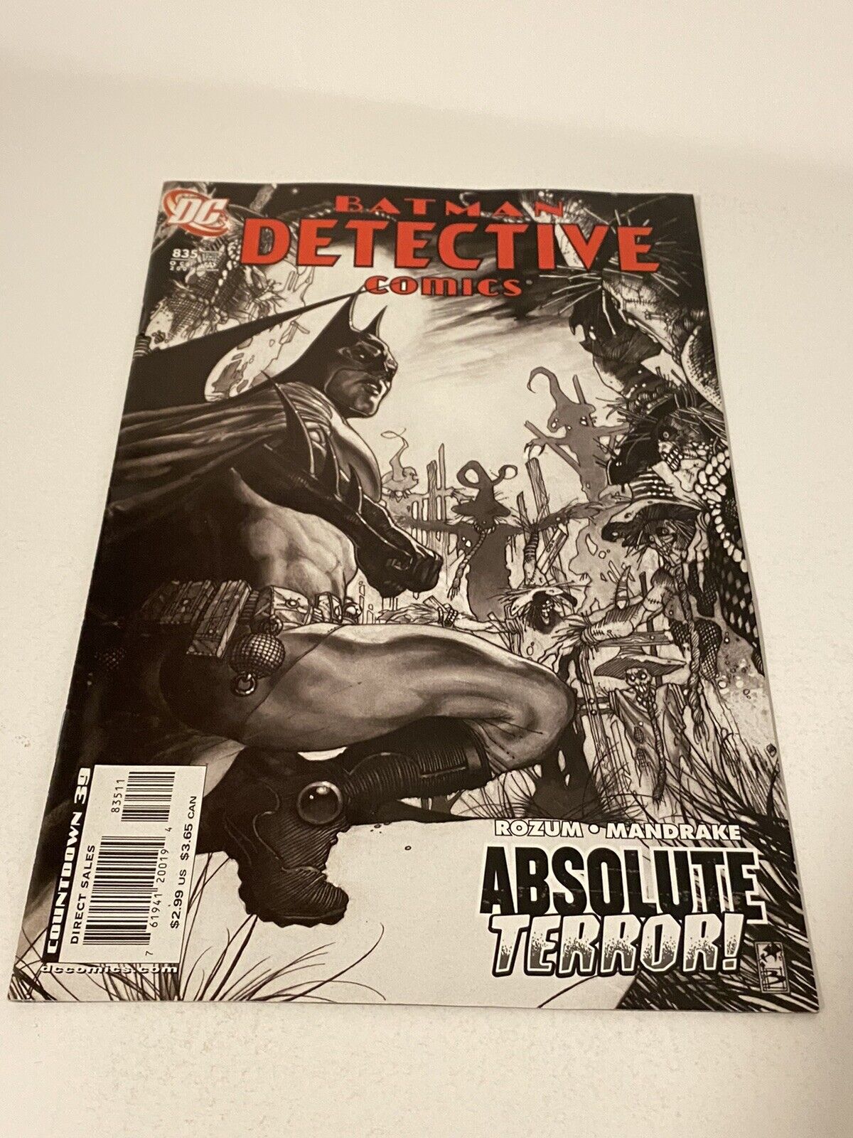2007 Batman Detective Comics #835 “Absolute Terror” shipped carefully see photos