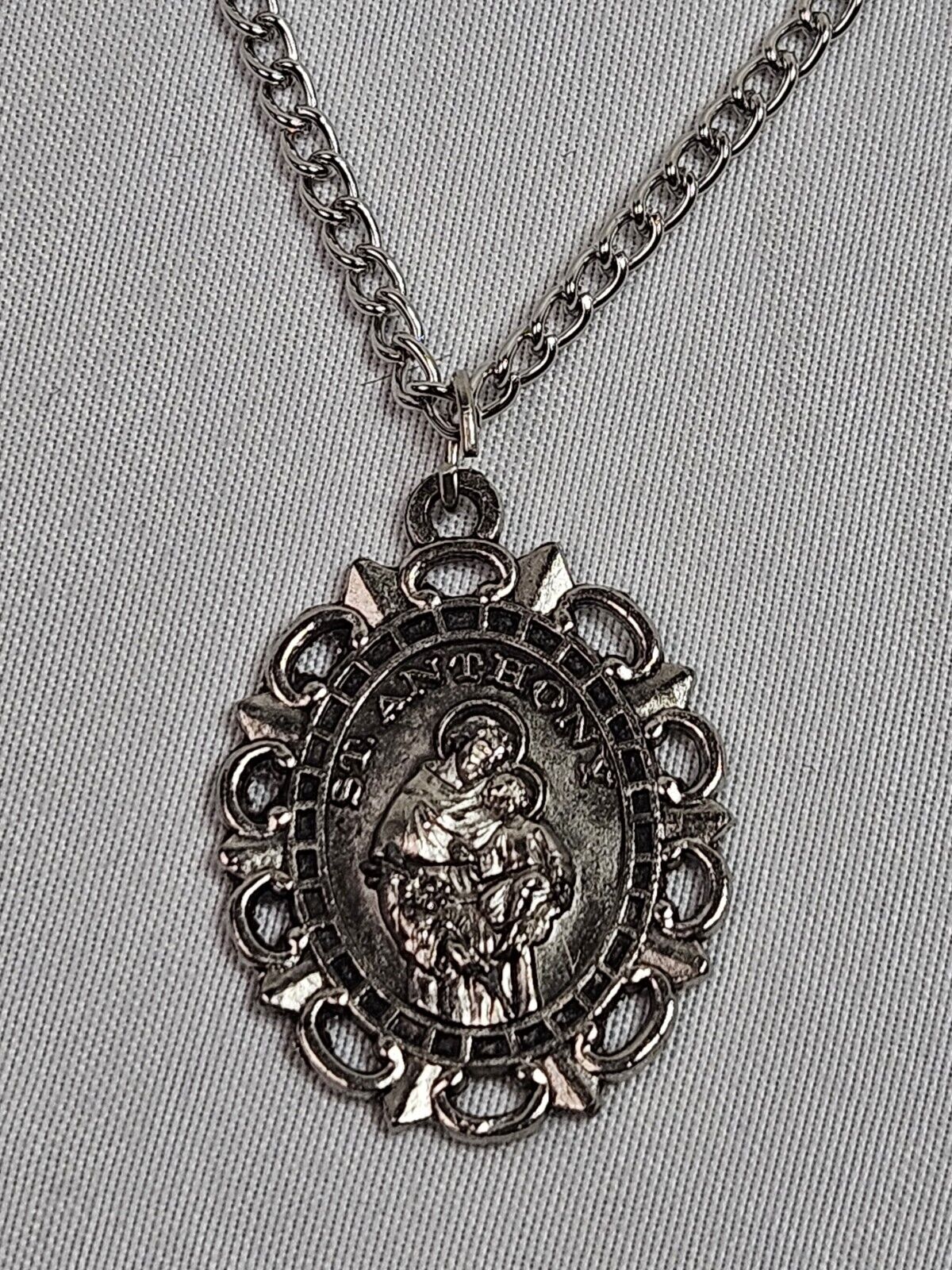 Patron Saint St Anthony Pray For Us Medal Pendant Necklace Chain Silver Color 