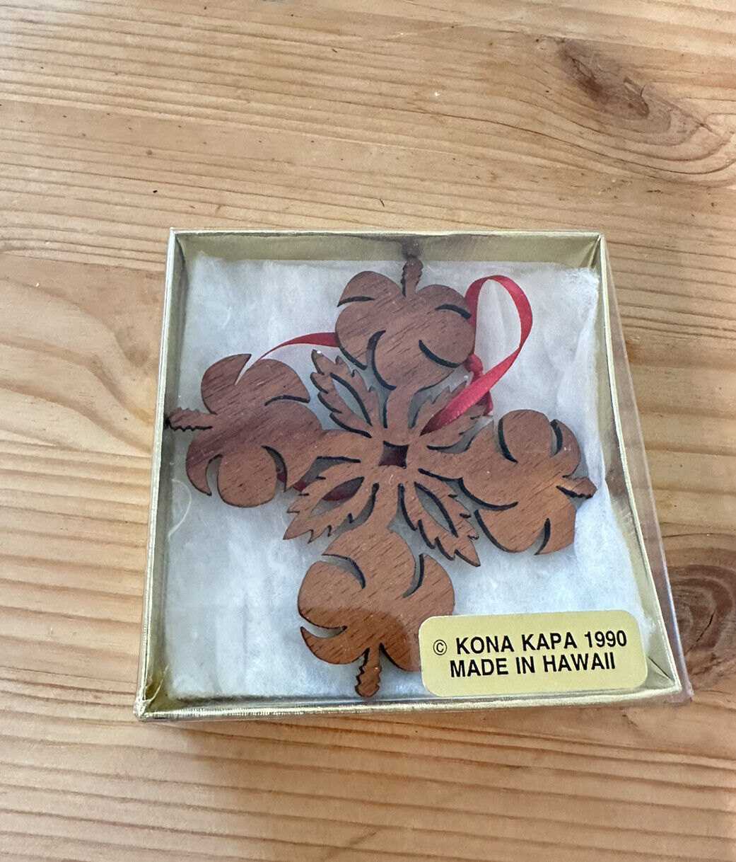 Vintage Kona Kapa Wood Christmas Ornament Hawiian Hibiscus J. Miki