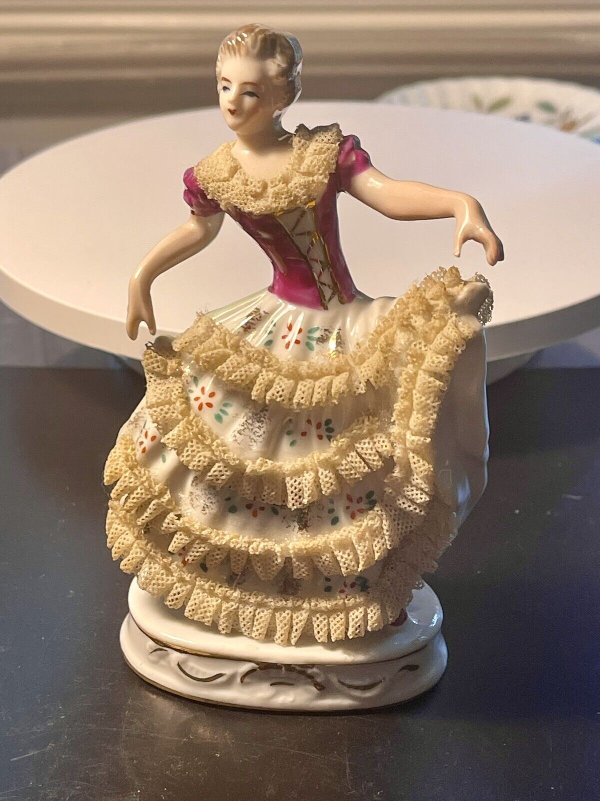 Vintage 1940’s Porcelain Flamenco Dancer Figurine In Lacy Dress