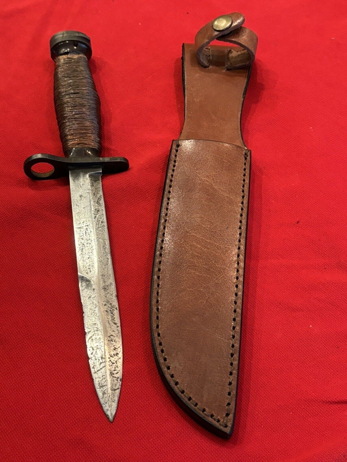 WW2 US CAMILLUS RARE KNIFE WITH  STRONG WIRE GRIP