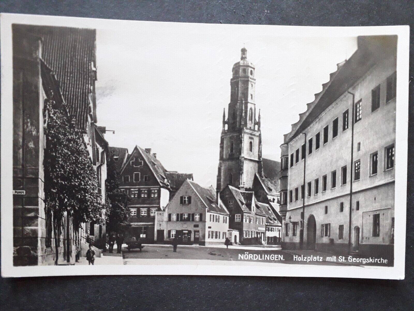 Nördlingen Holzplatz with St. Georgskirche 1929