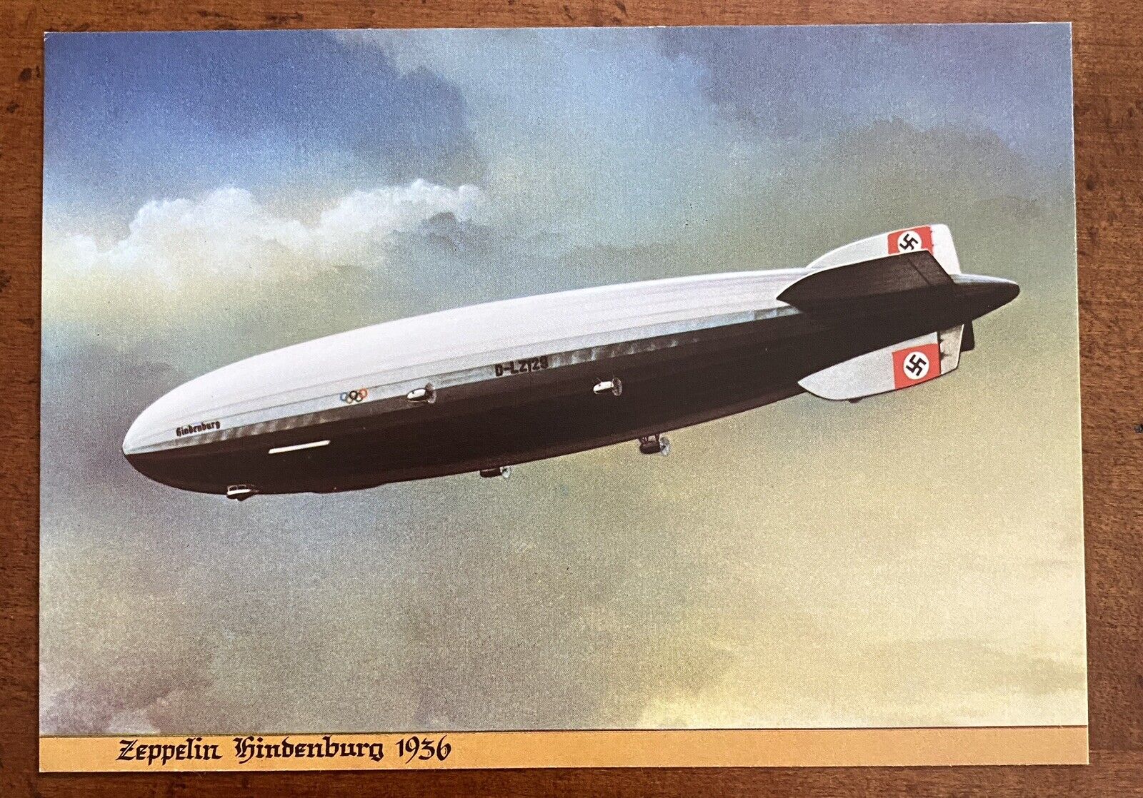 ART Postcard, ZEPPELIN HINDENBURG, Passenger Airship Germany, Luftschiff UNP.
