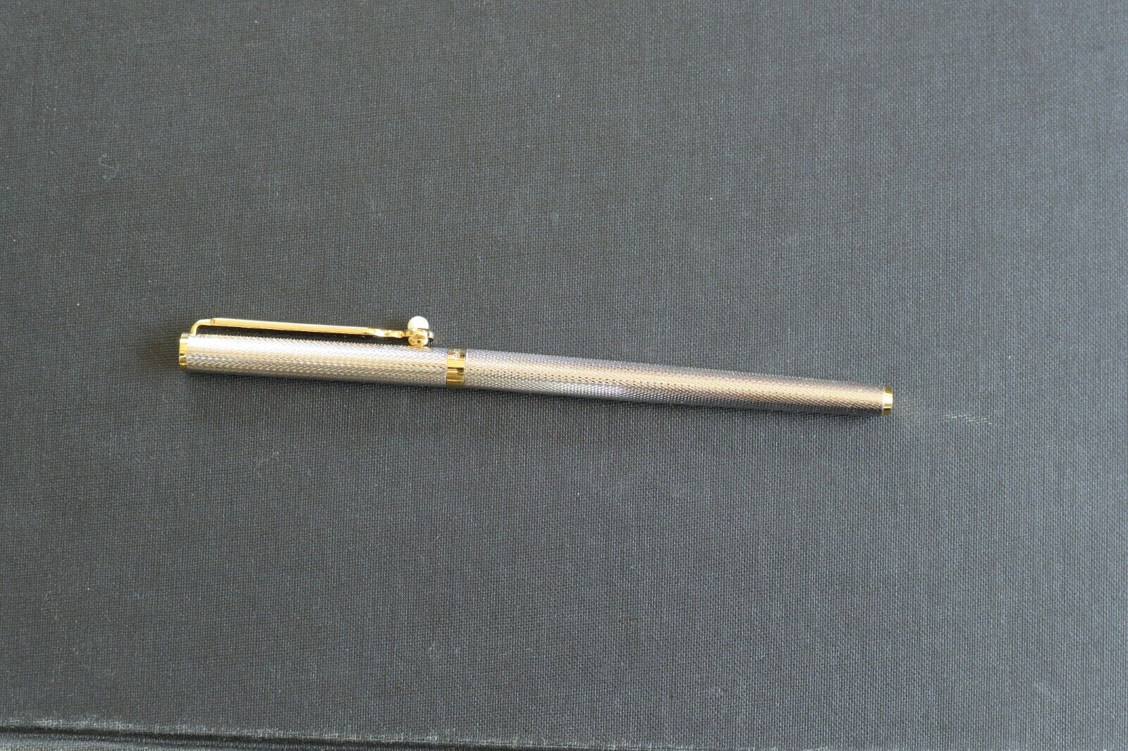 mikimoto roller ball pen